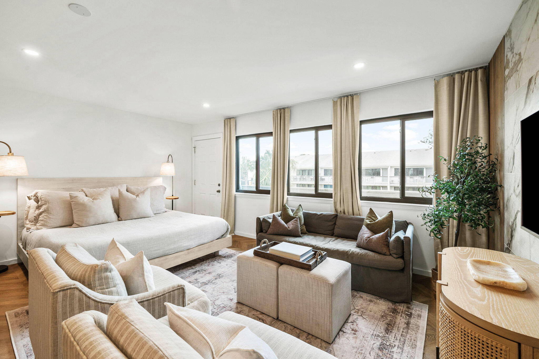 HIDDEN BEACH VILLAS CONDO - Residential