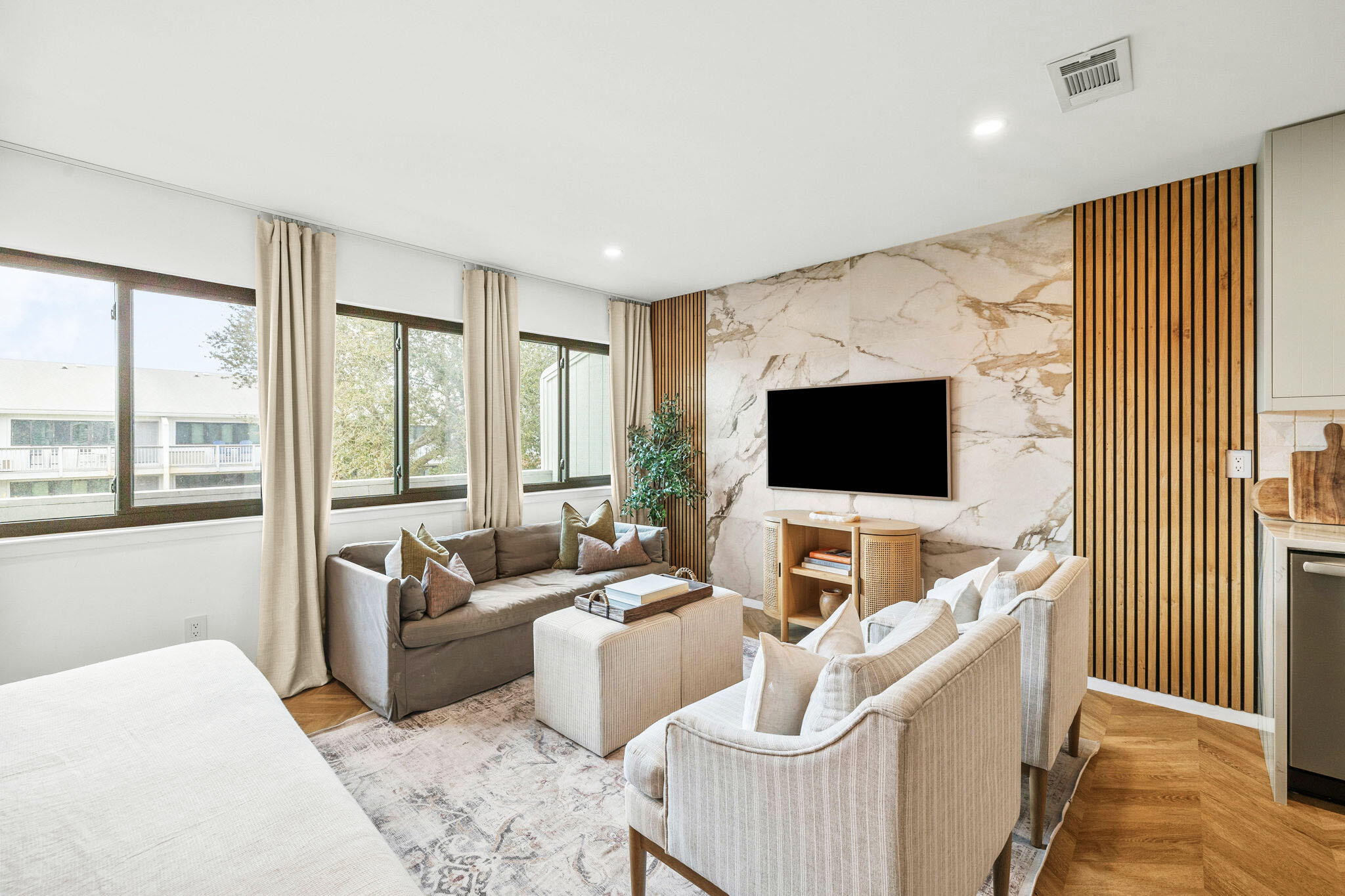 HIDDEN BEACH VILLAS CONDO - Residential