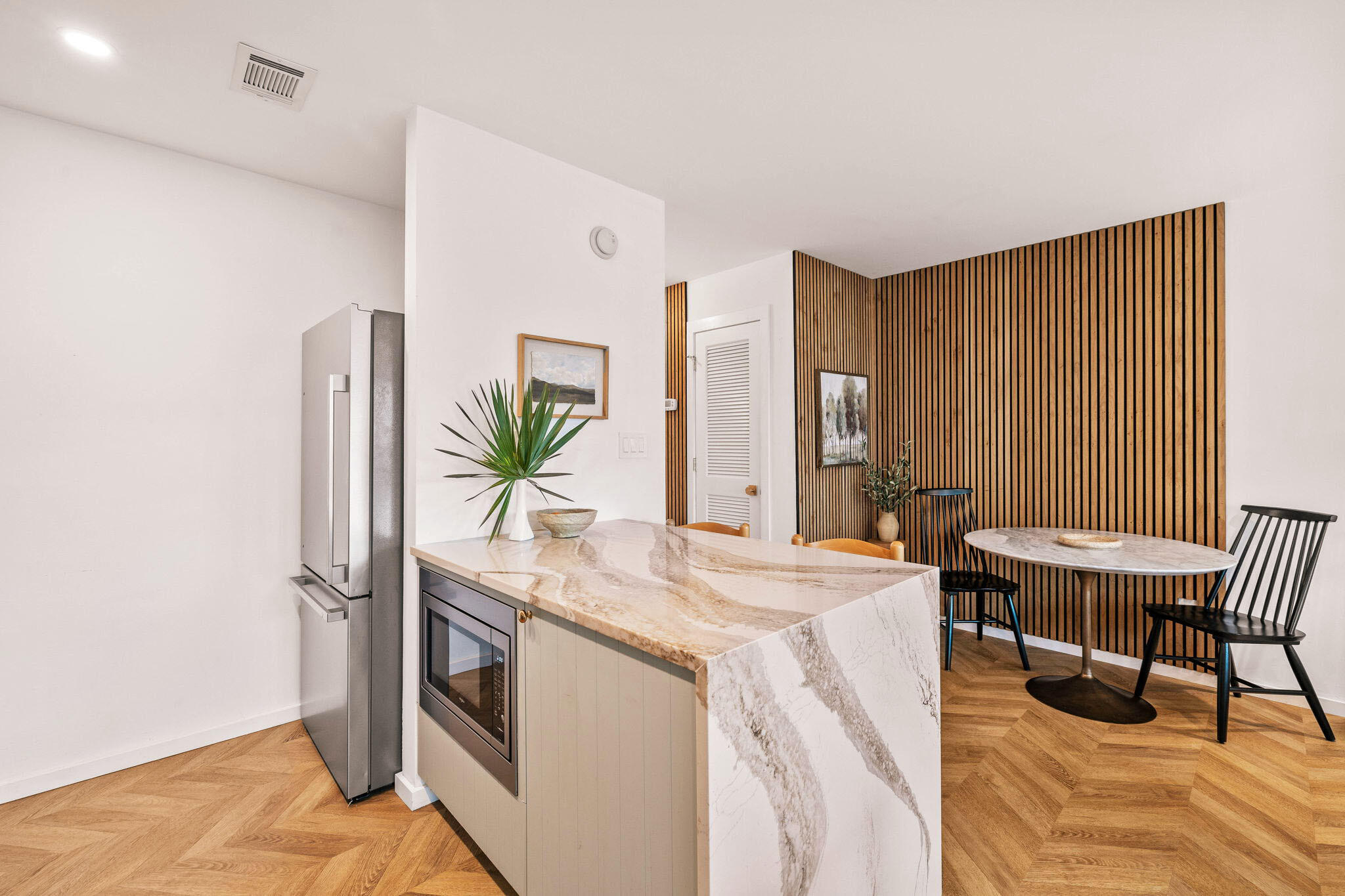 HIDDEN BEACH VILLAS CONDO - Residential