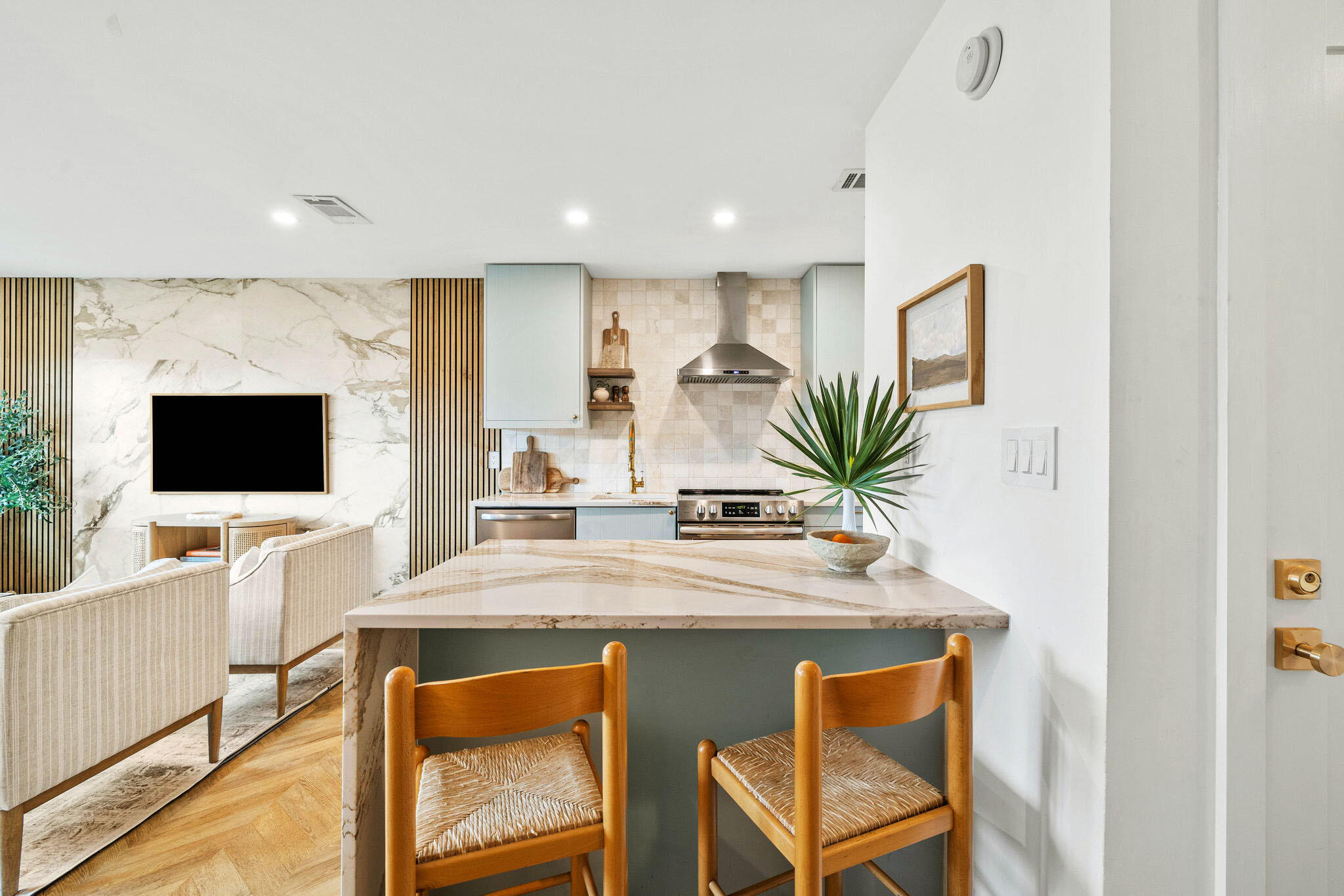 HIDDEN BEACH VILLAS CONDO - Residential