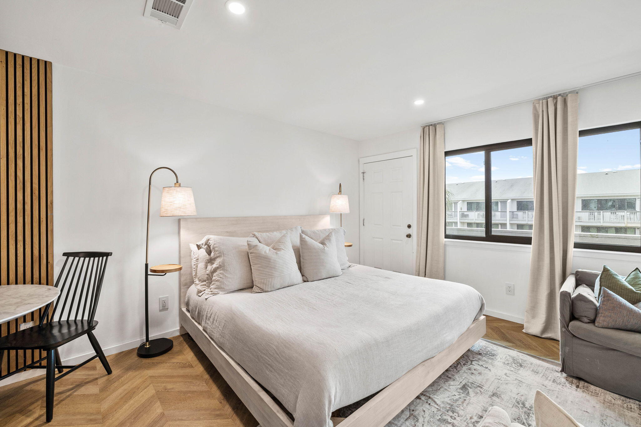 HIDDEN BEACH VILLAS CONDO - Residential