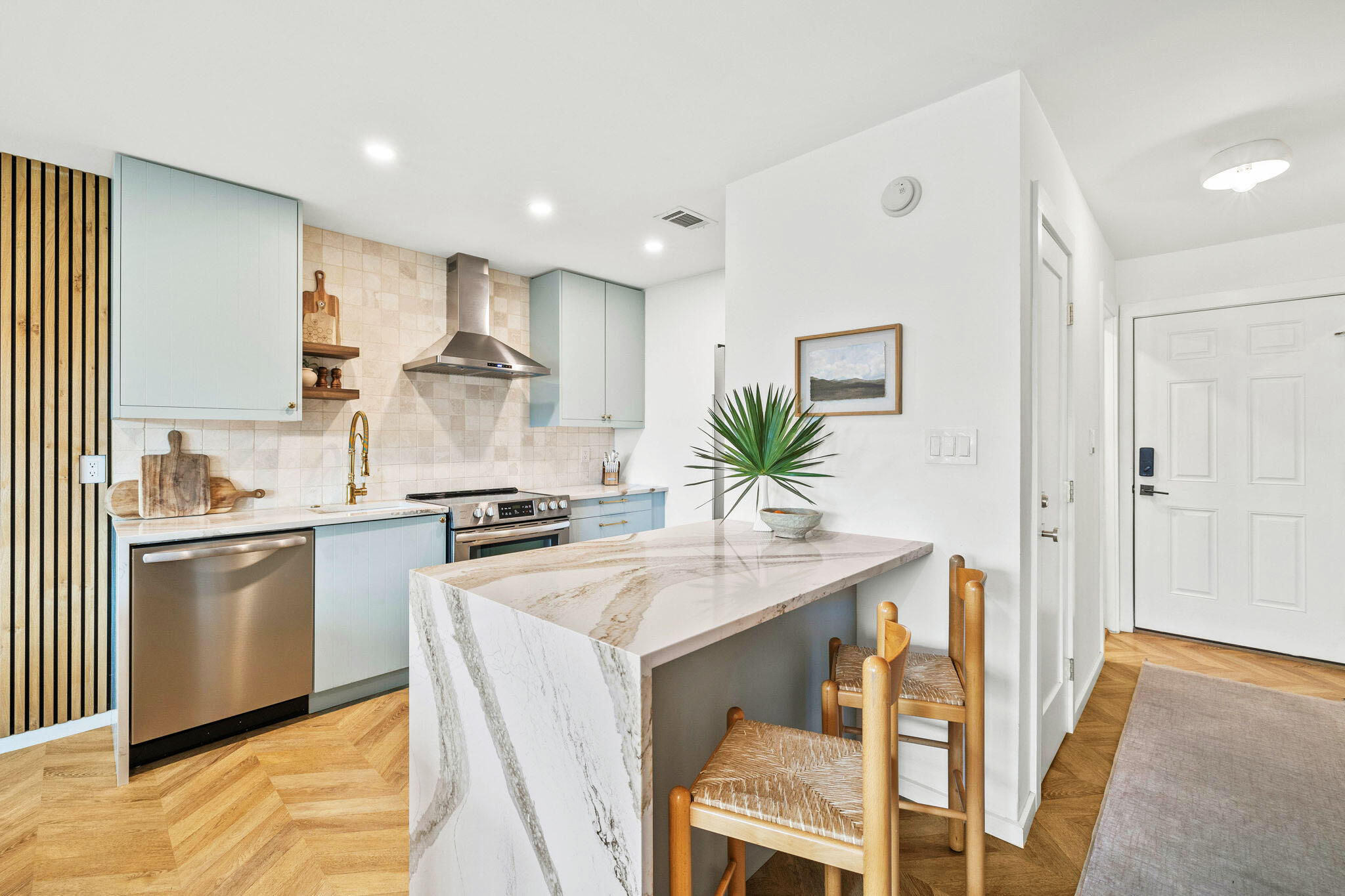 HIDDEN BEACH VILLAS CONDO - Residential