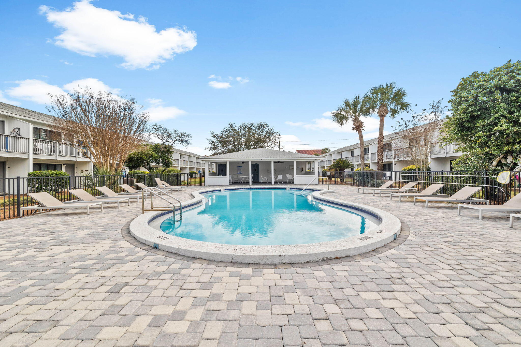HIDDEN BEACH VILLAS CONDO - Residential