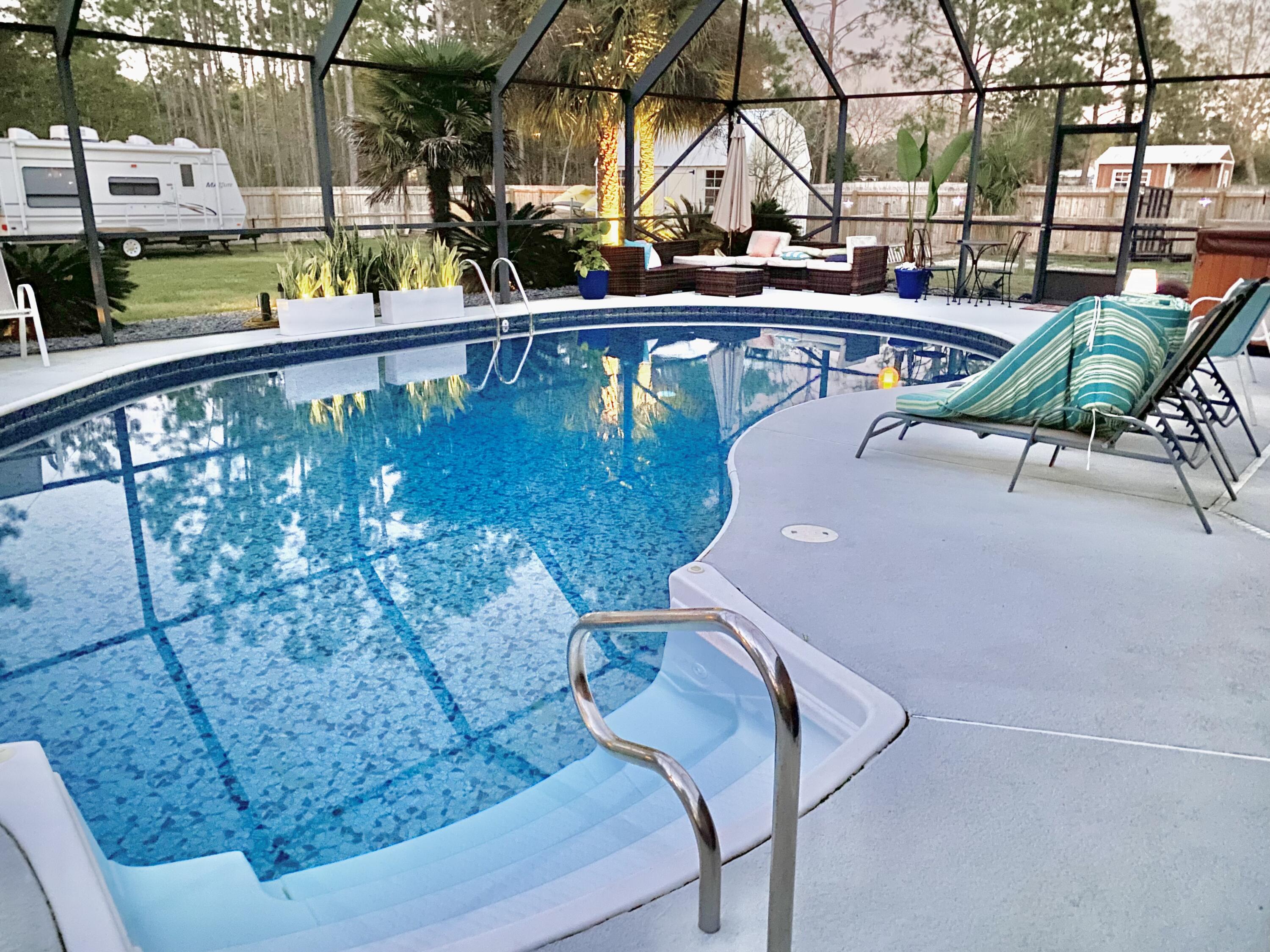 HOLLEY BY THE SEA - Residential