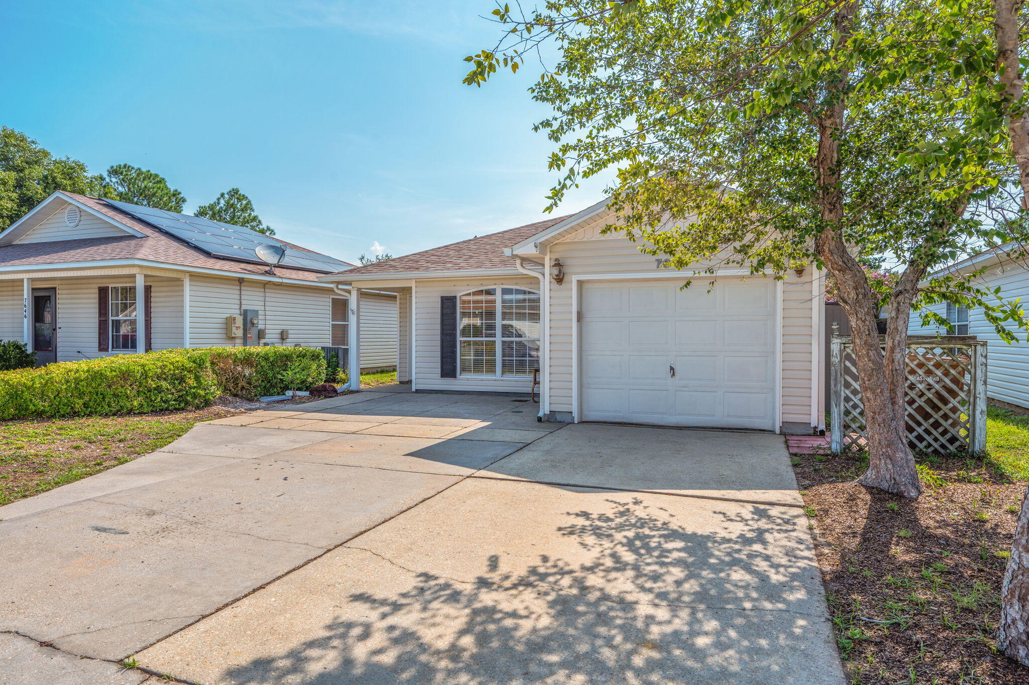 VINEYARD THE - Residential Lease