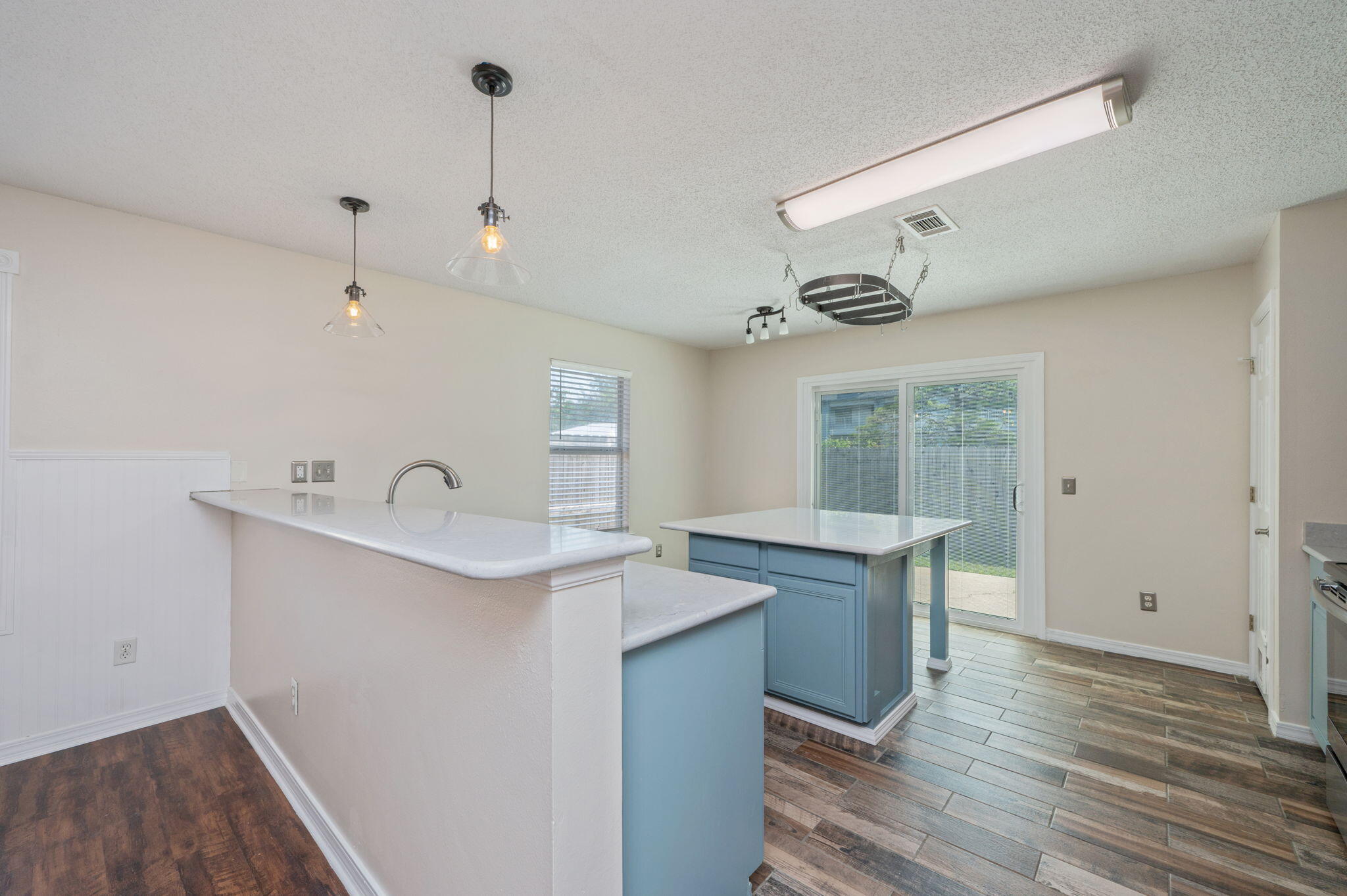 VINEYARD THE - Residential Lease