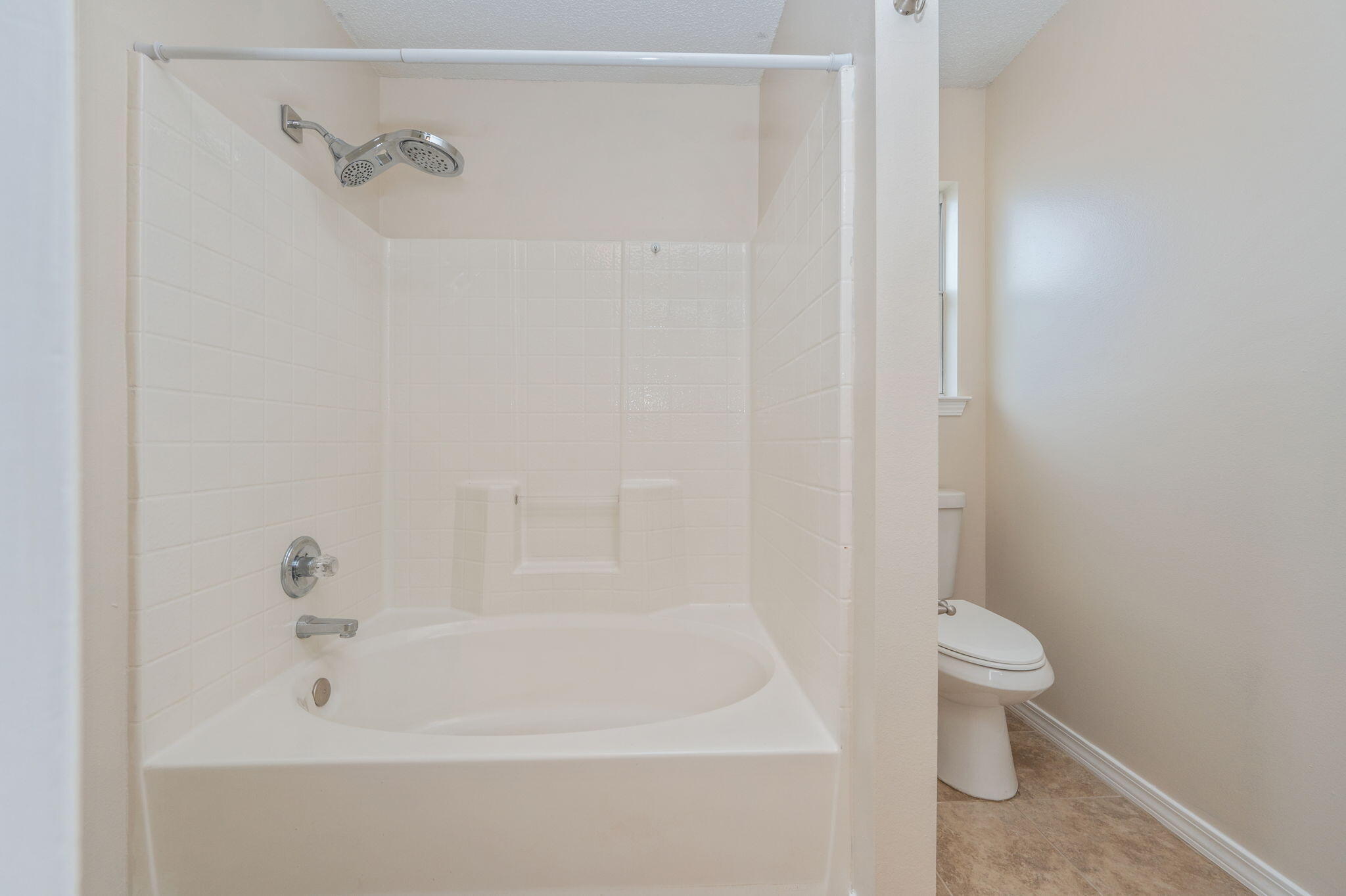 VINEYARD THE - Residential Lease