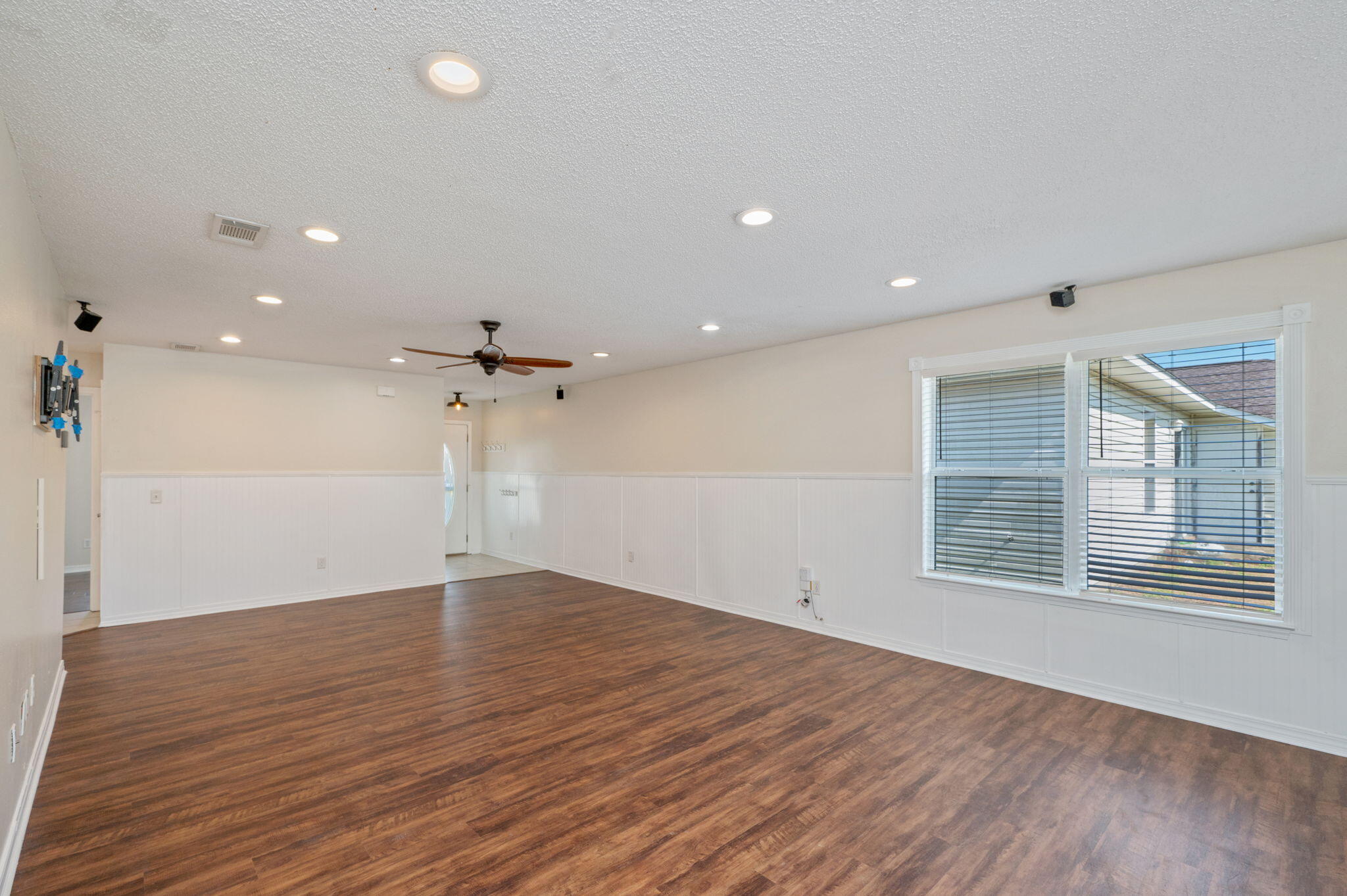 VINEYARD THE - Residential Lease