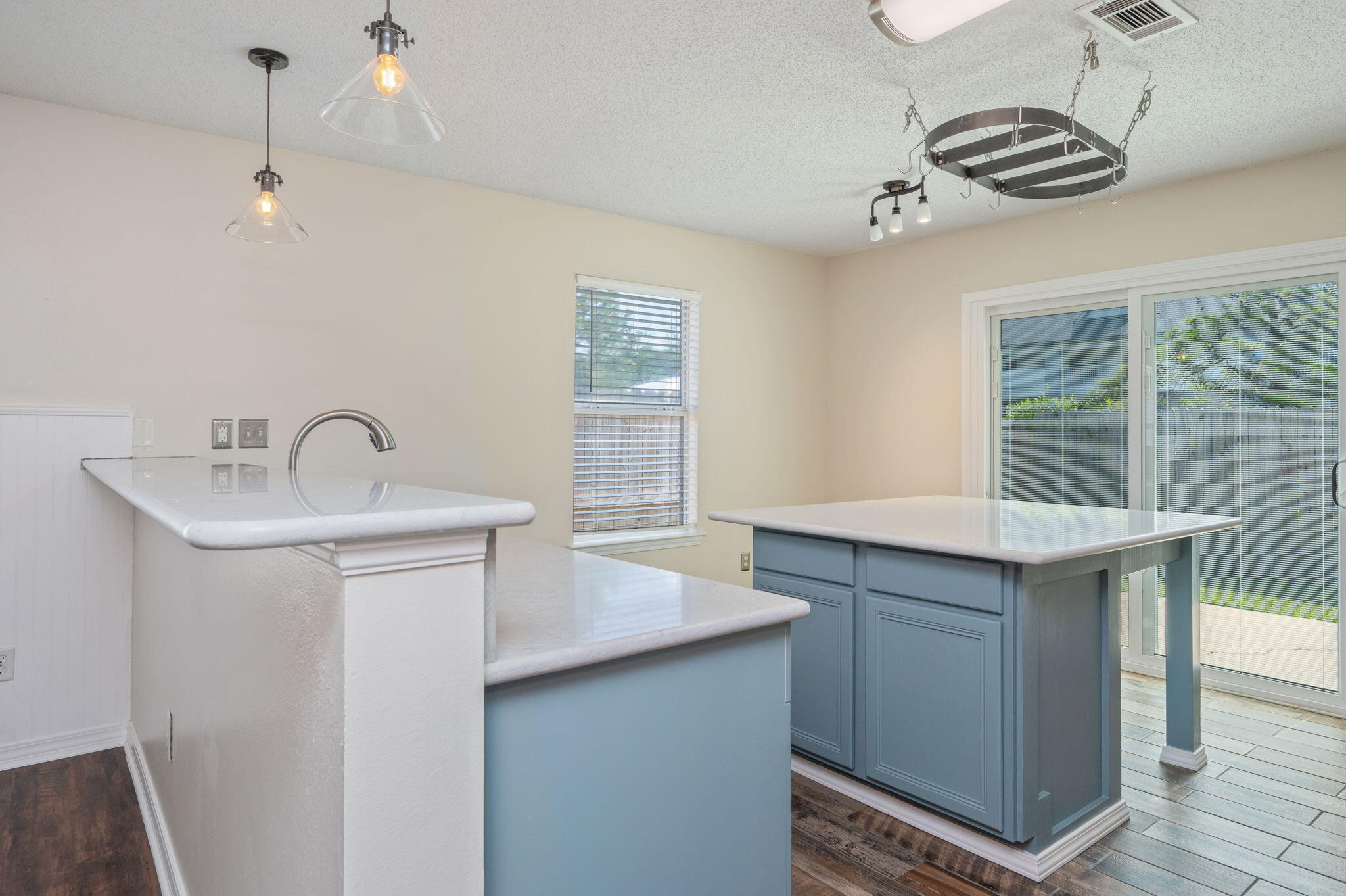VINEYARD THE - Residential Lease