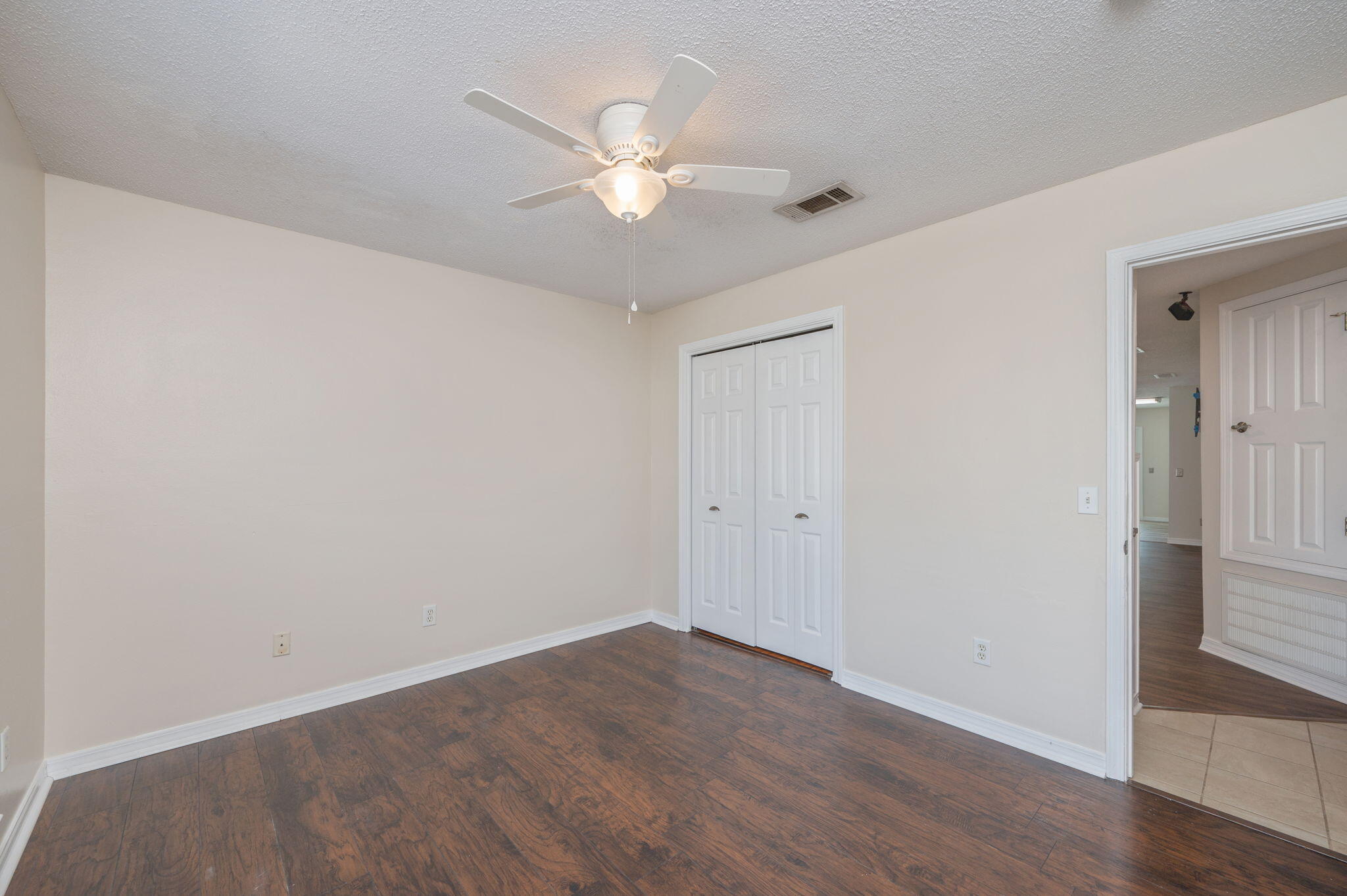 VINEYARD THE - Residential Lease