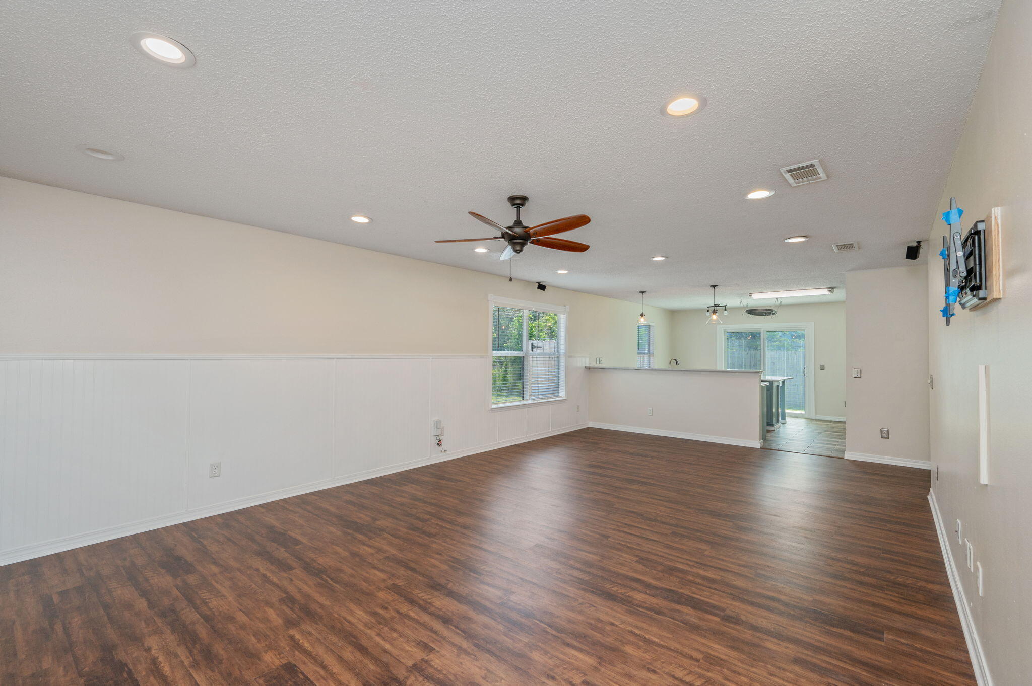 VINEYARD THE - Residential Lease