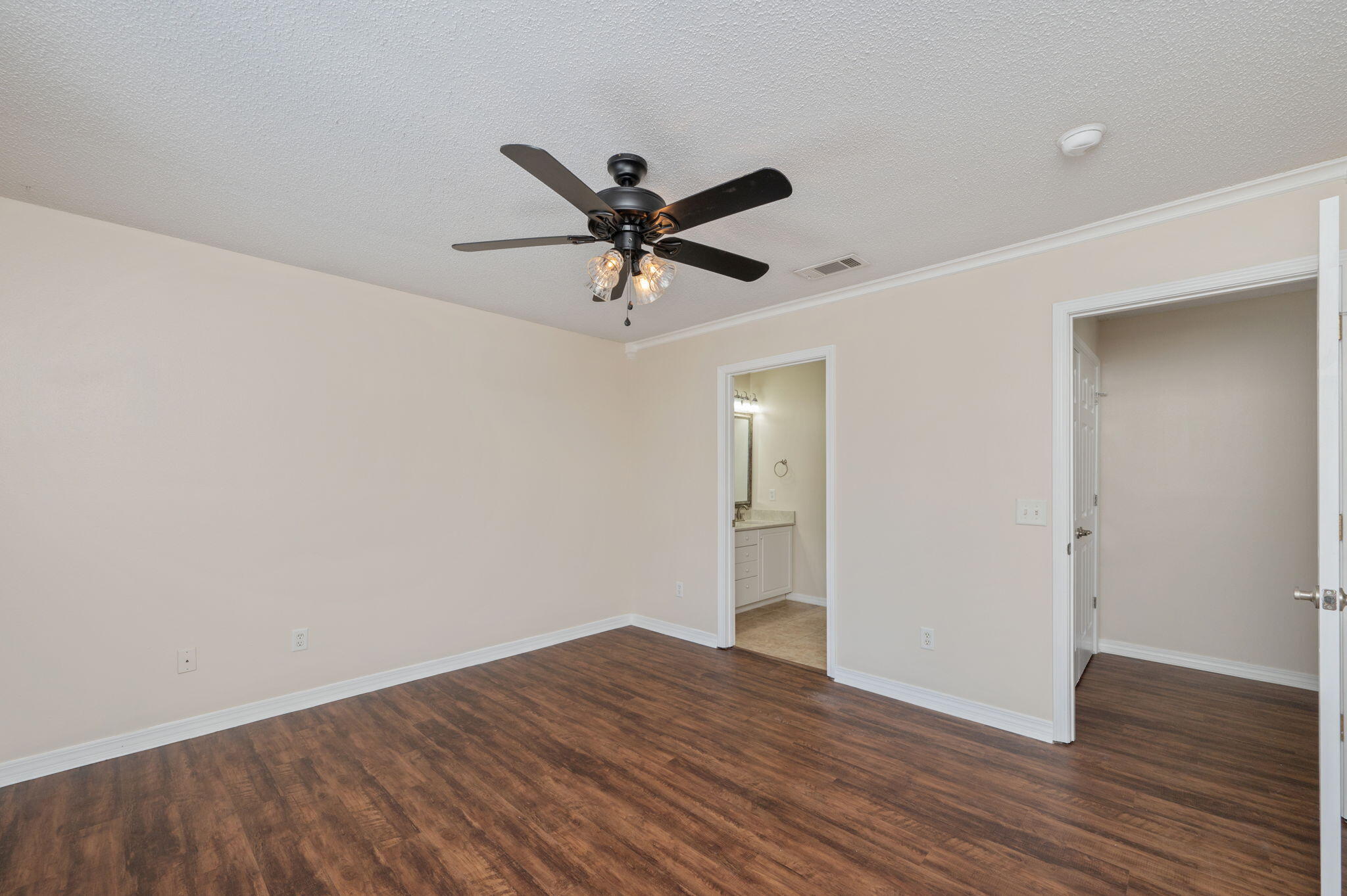 VINEYARD THE - Residential Lease