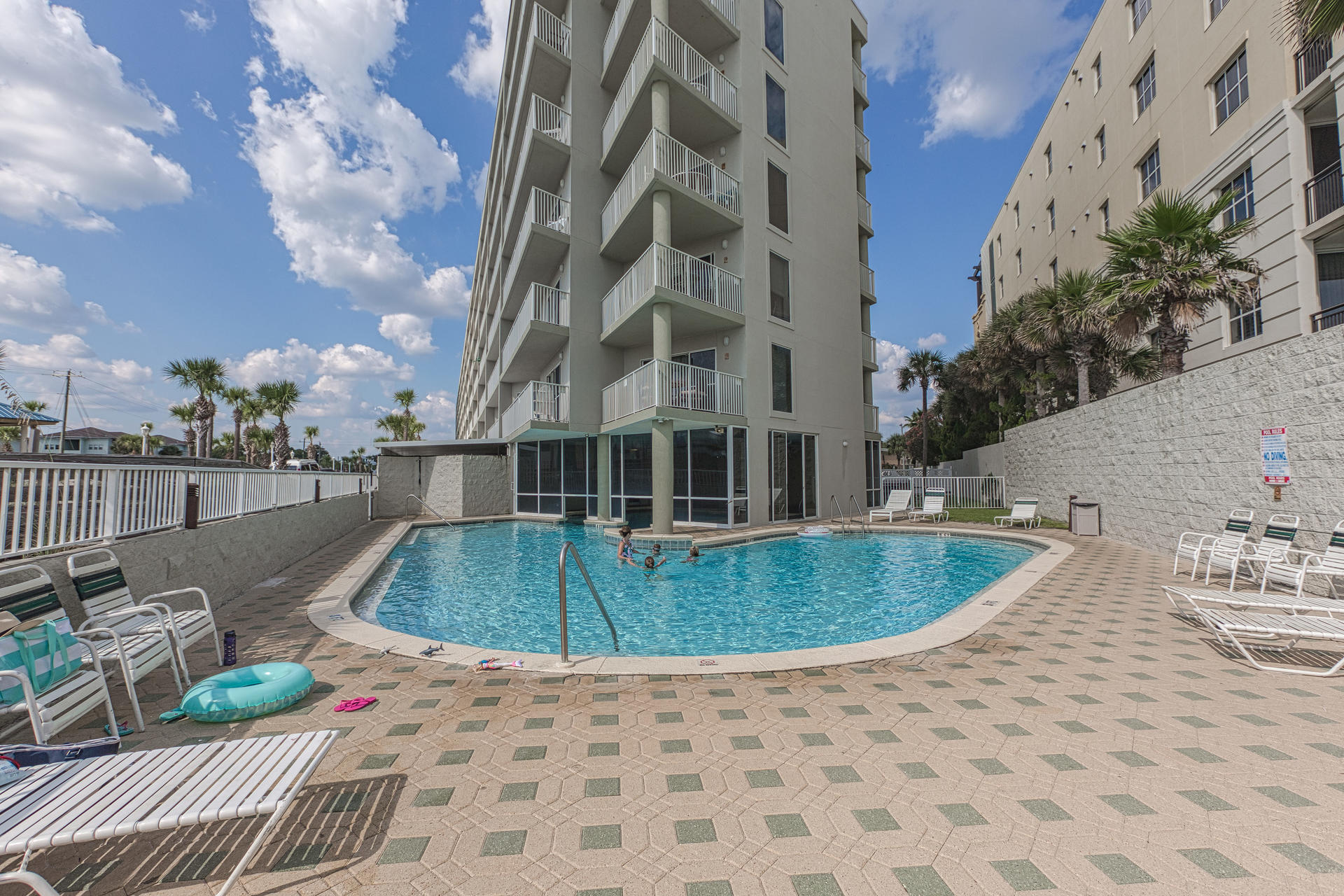 SEACREST CONDOMINIUMS - Residential