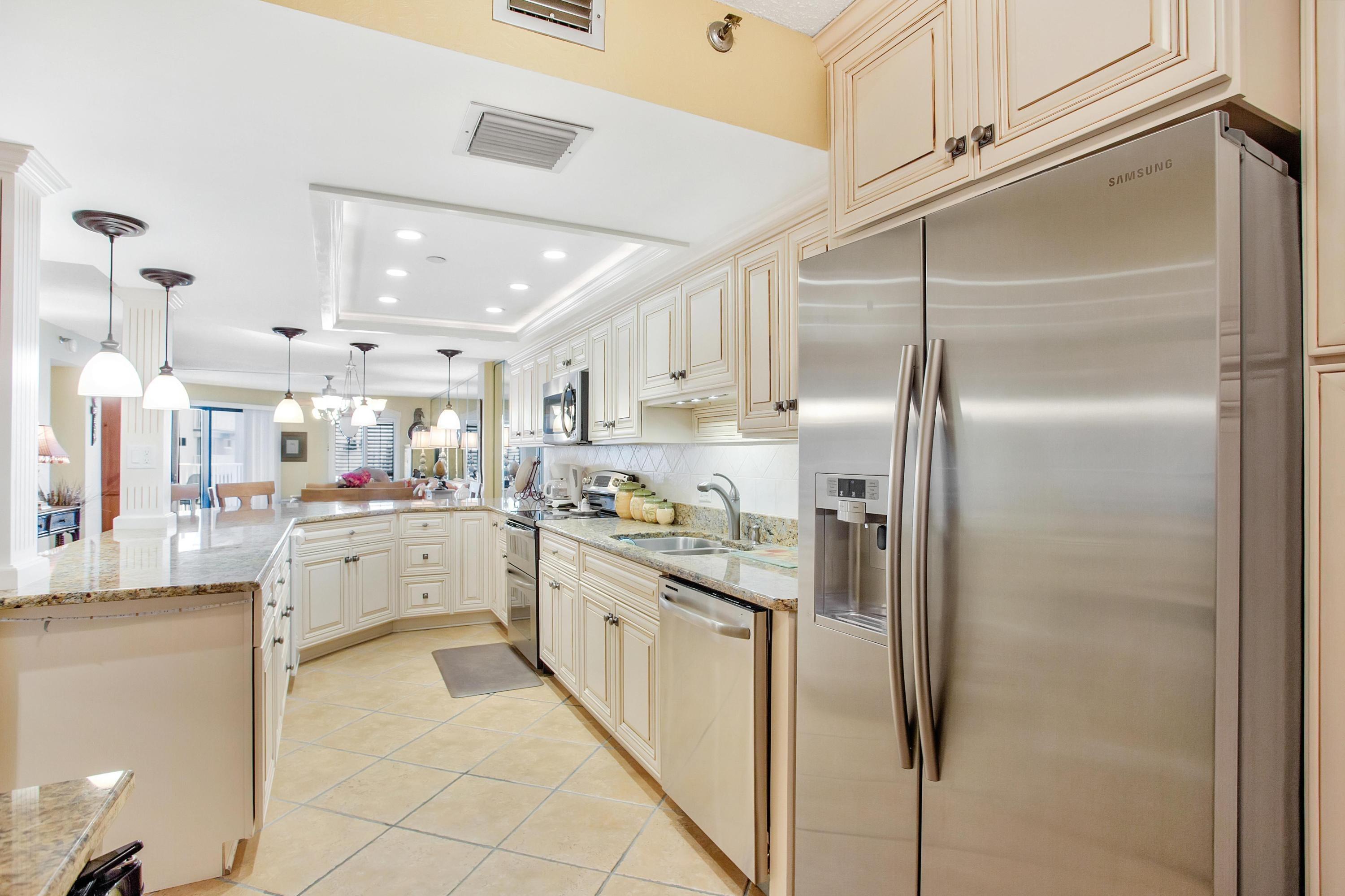 INLET REEF CLUB CONDO - Residential