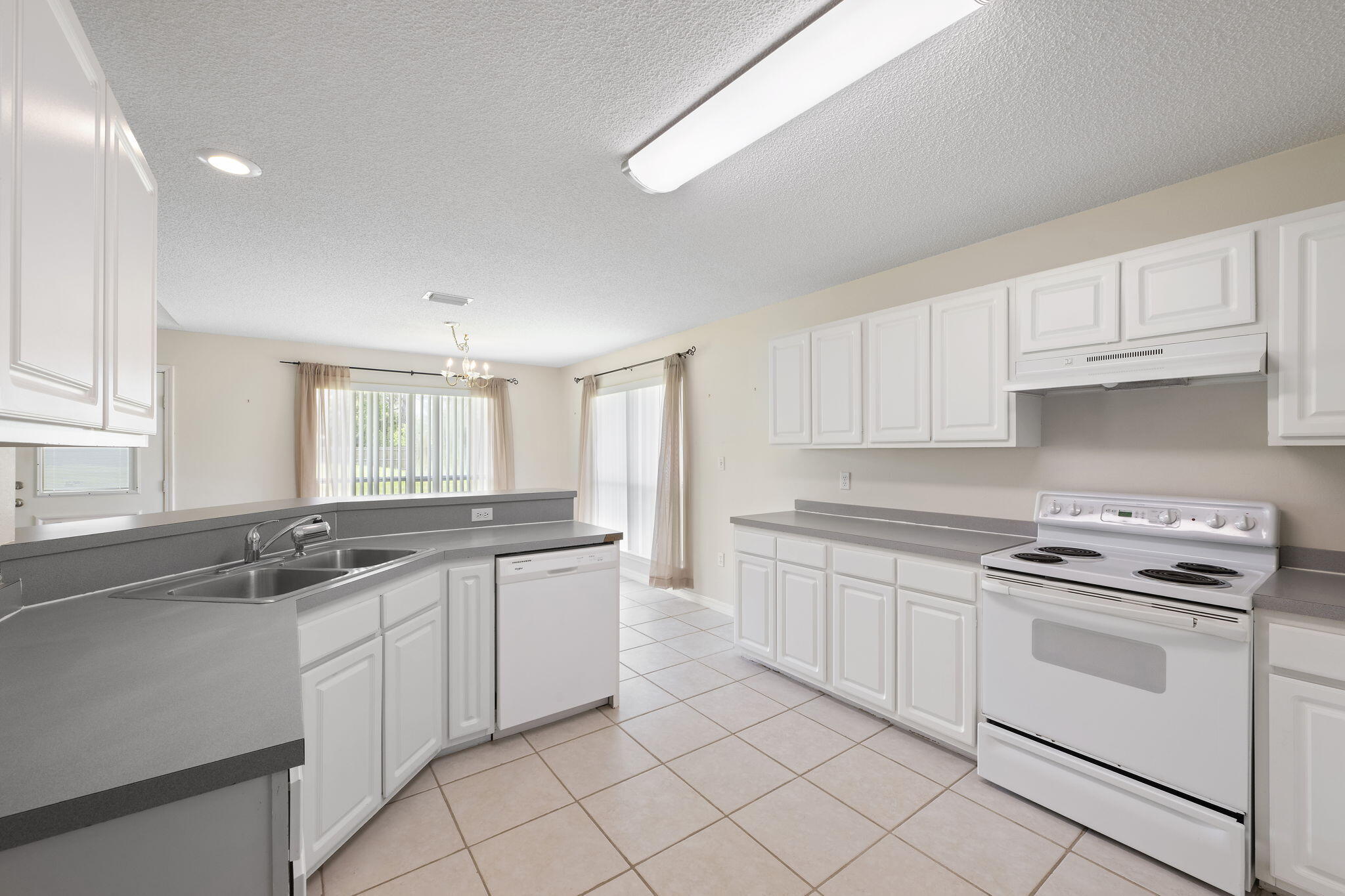 HOLLEY BY THE SEA - Residential