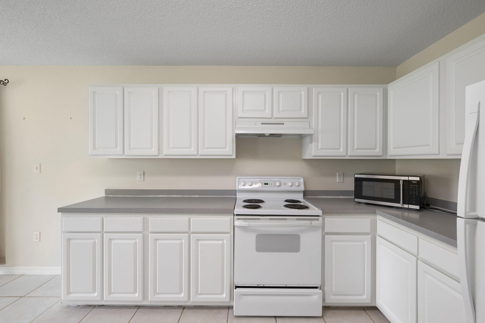 HOLLEY BY THE SEA - Residential