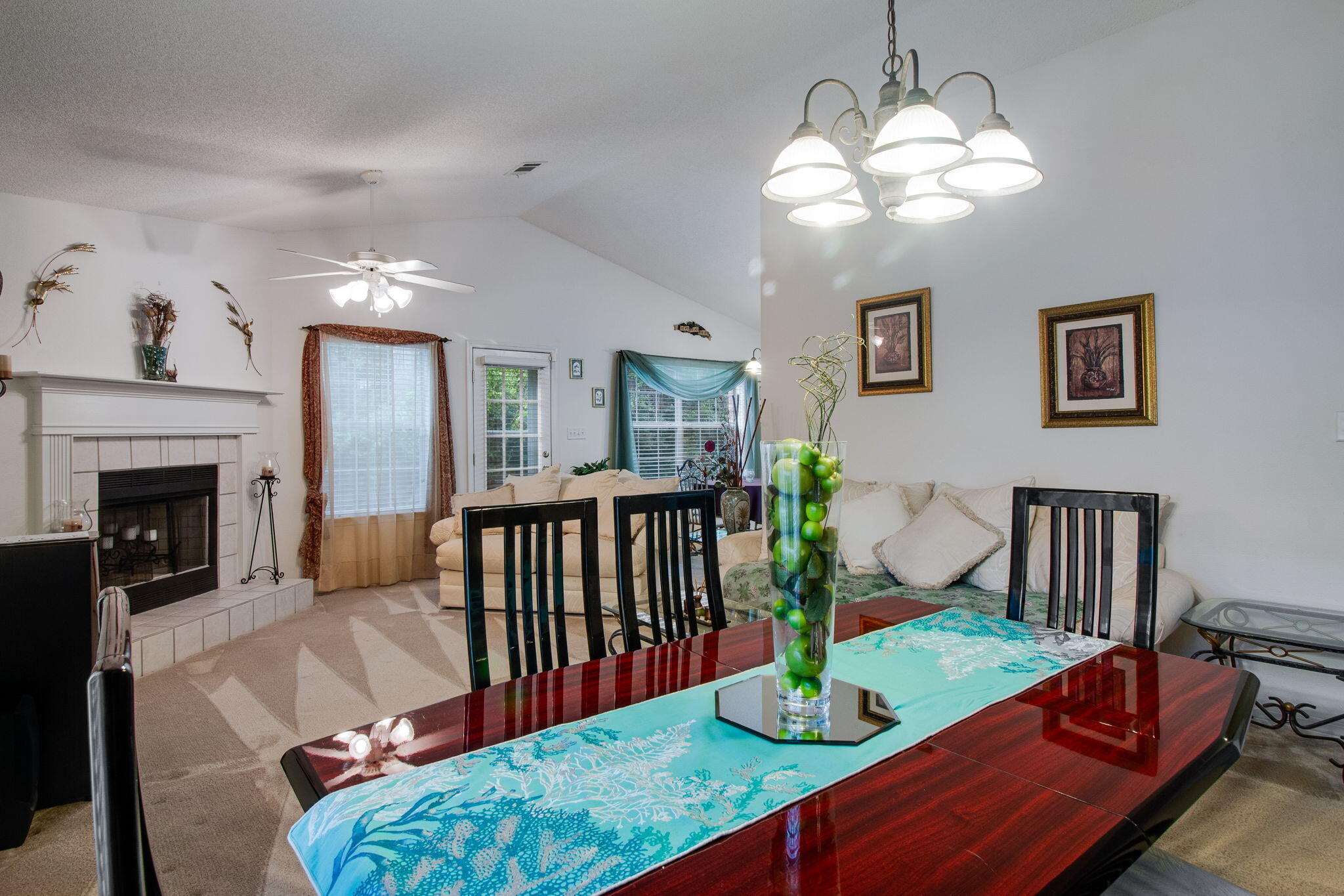 HAMPTON RIDGE ESTATES 1ST ADD - Residential