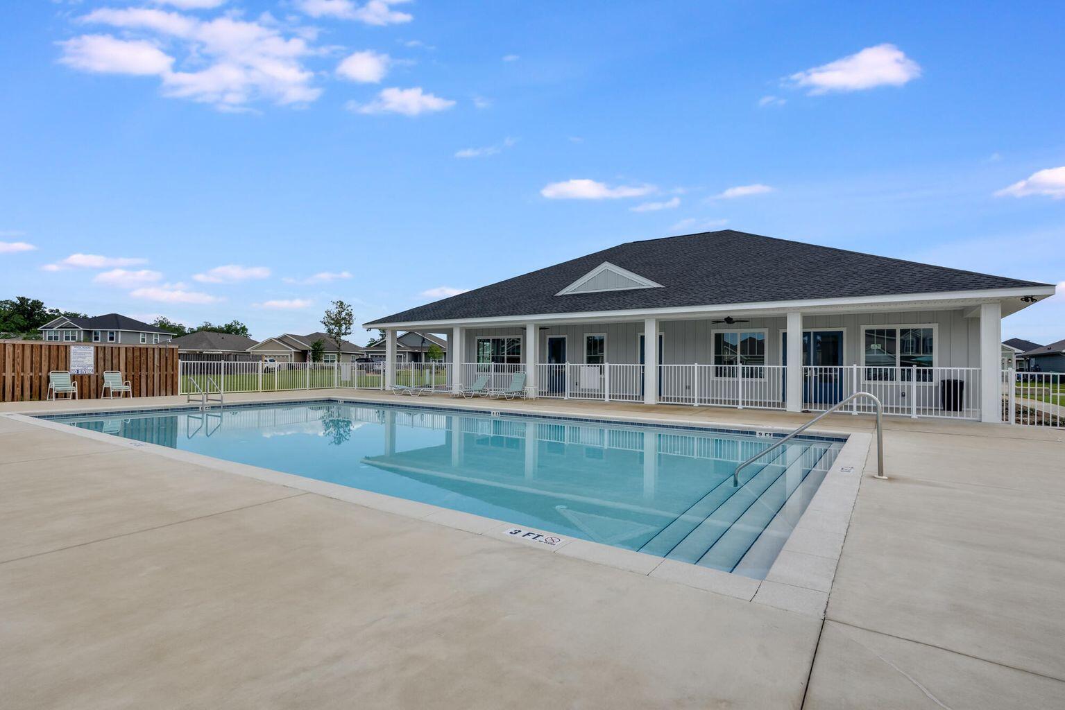 RIVERWALK - Residential