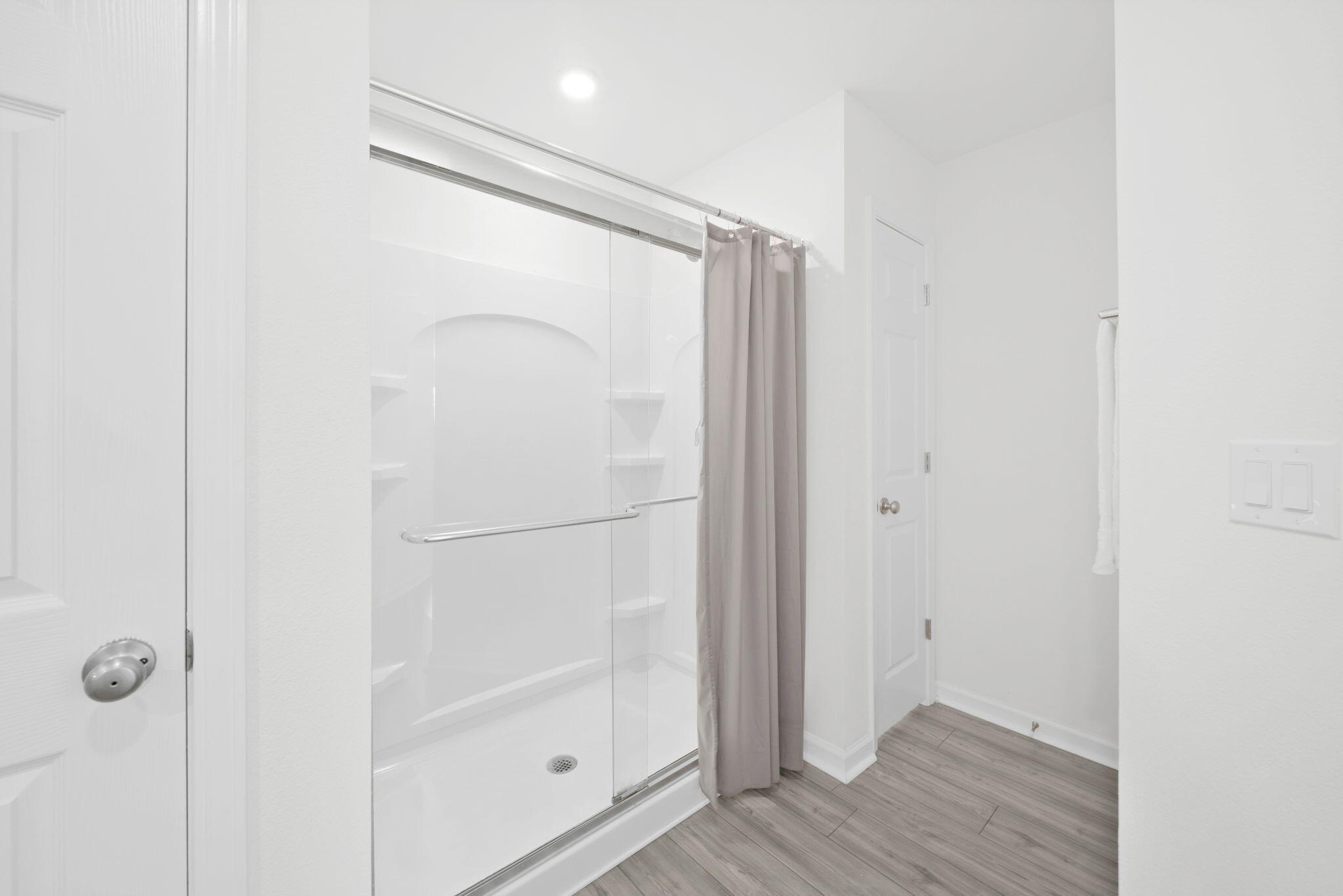 RIVERWALK - Residential