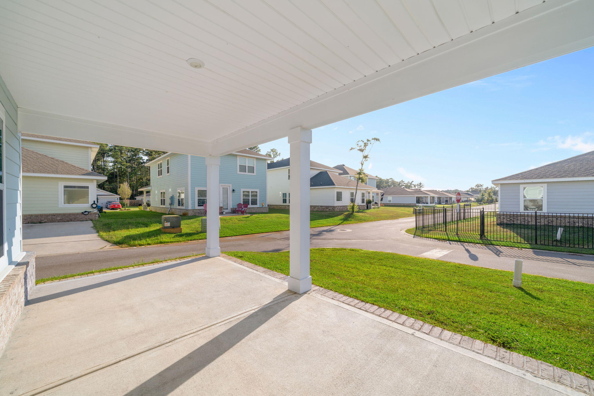 RIVERWALK - Residential