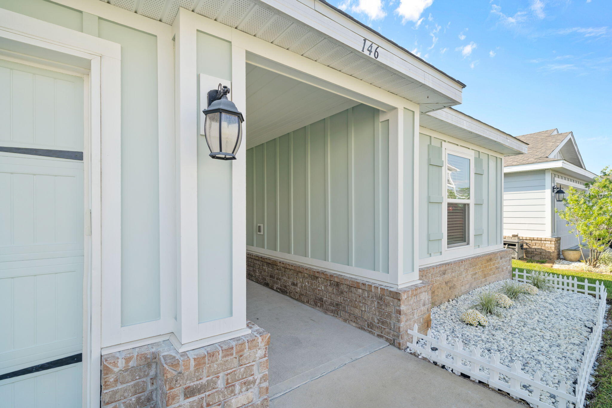 RIVERWALK - Residential