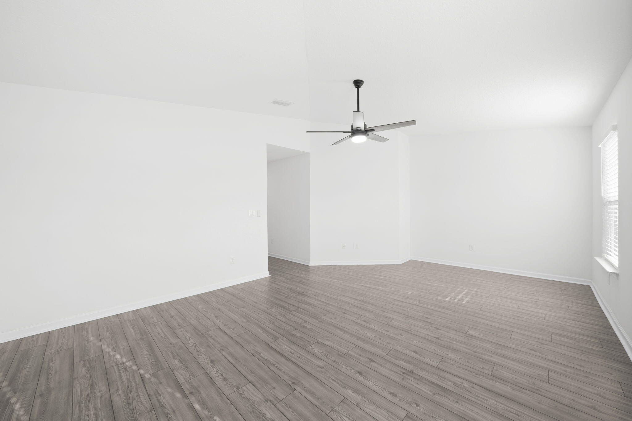 RIVERWALK - Residential