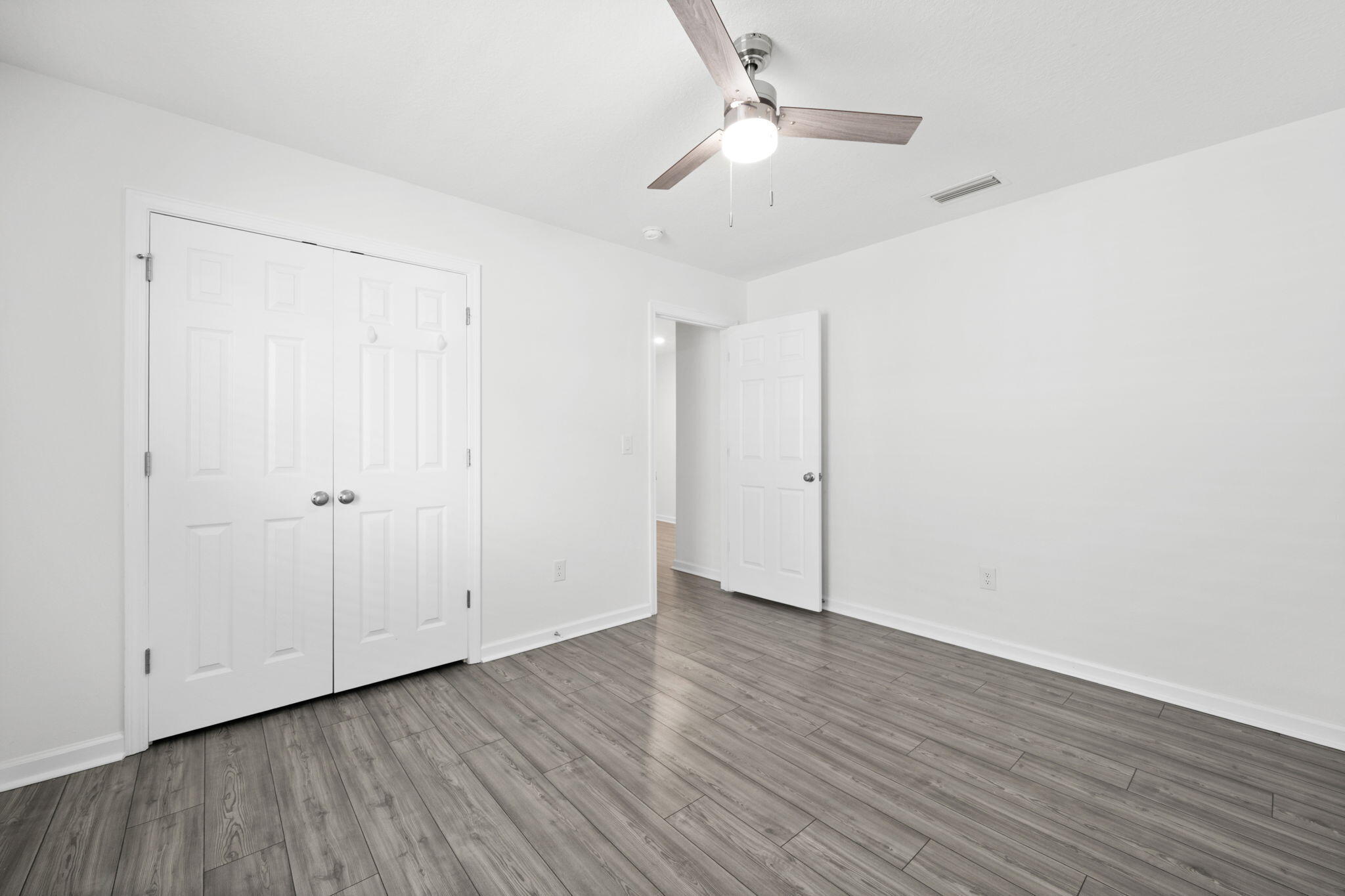 RIVERWALK - Residential