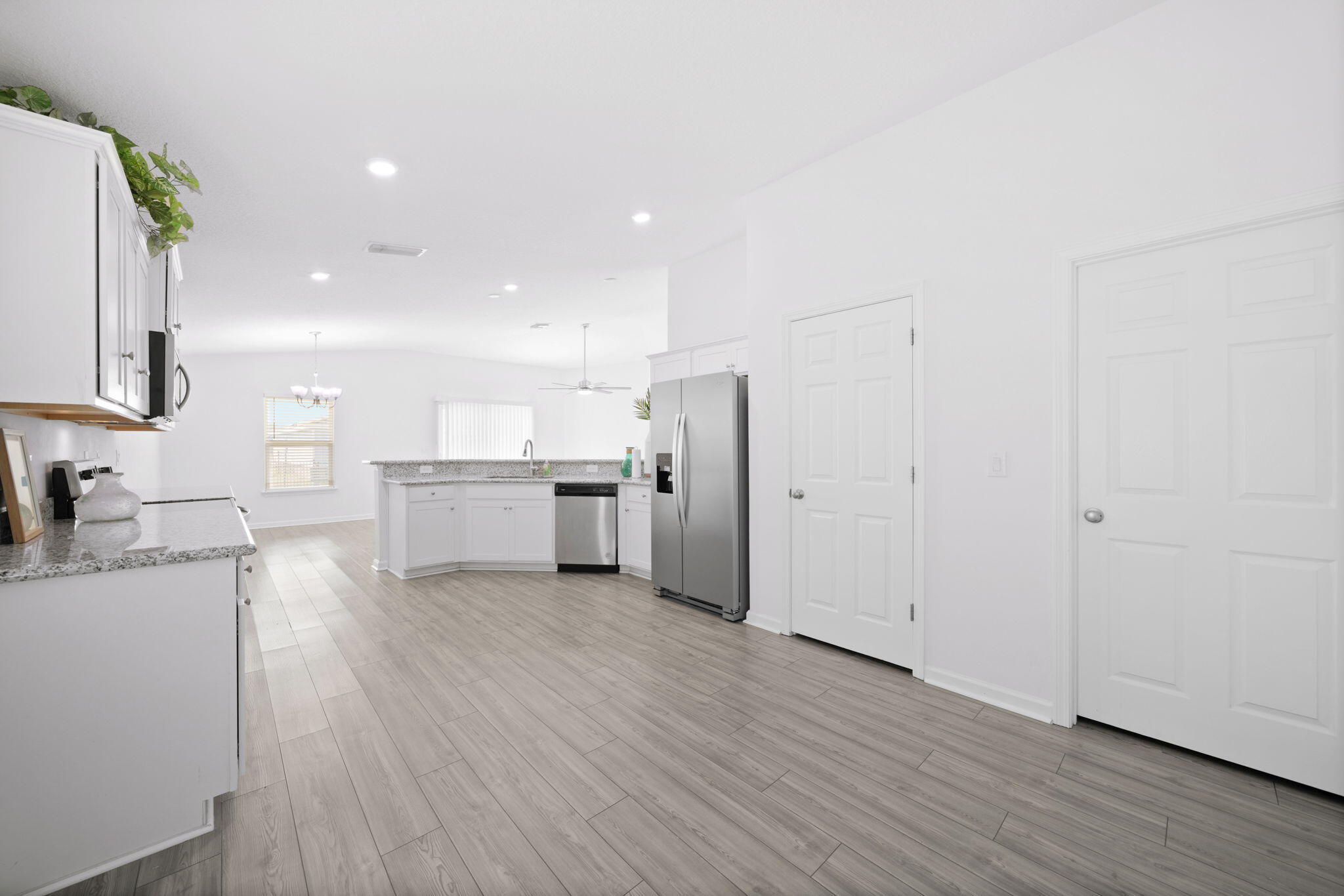 RIVERWALK - Residential