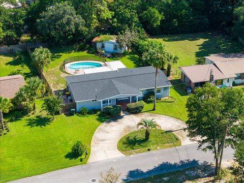 A home in Fort Walton Beach