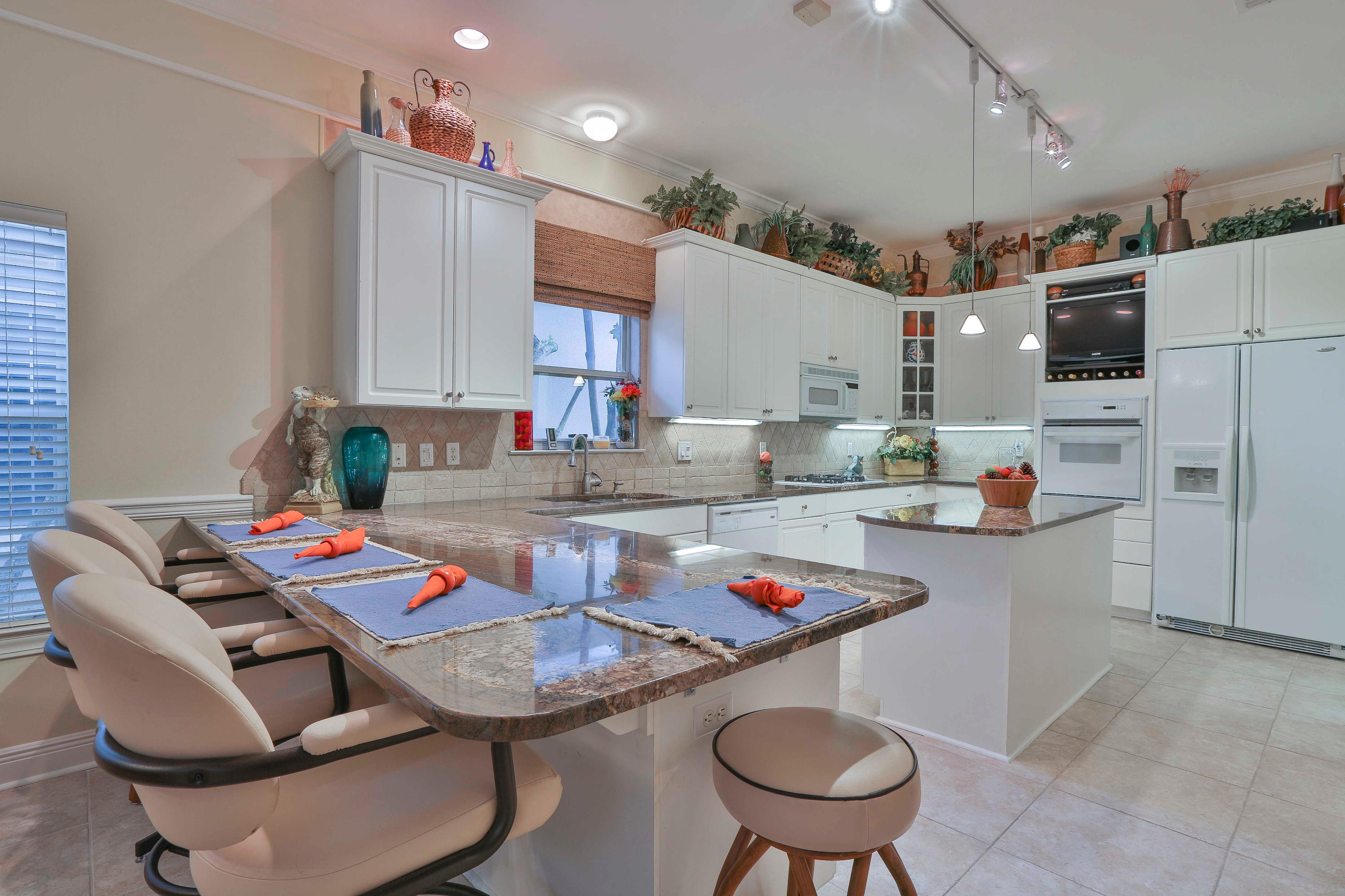 EMERALD BAY PH 1A - Residential