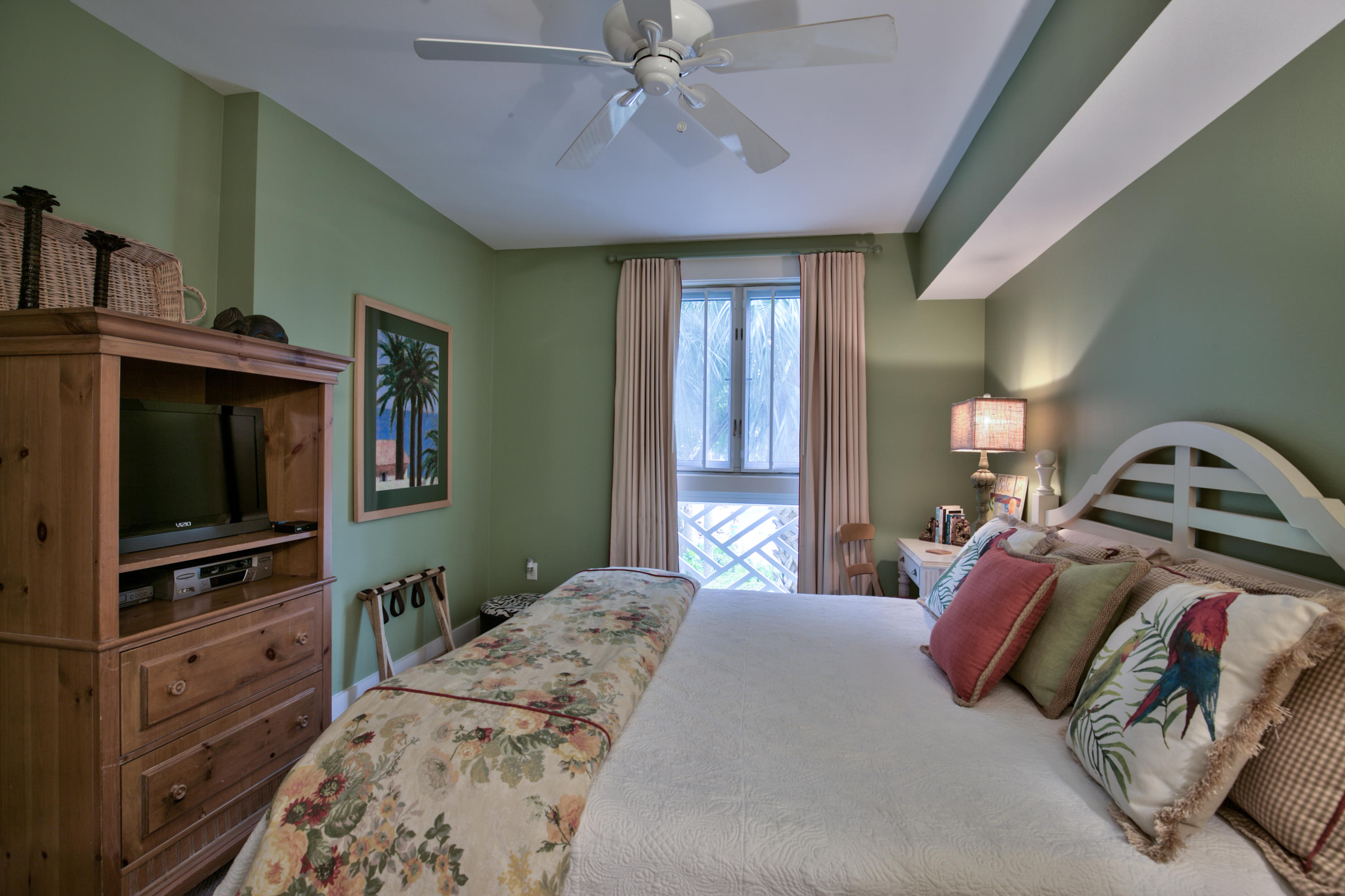 PILOT HOUSE - Residential