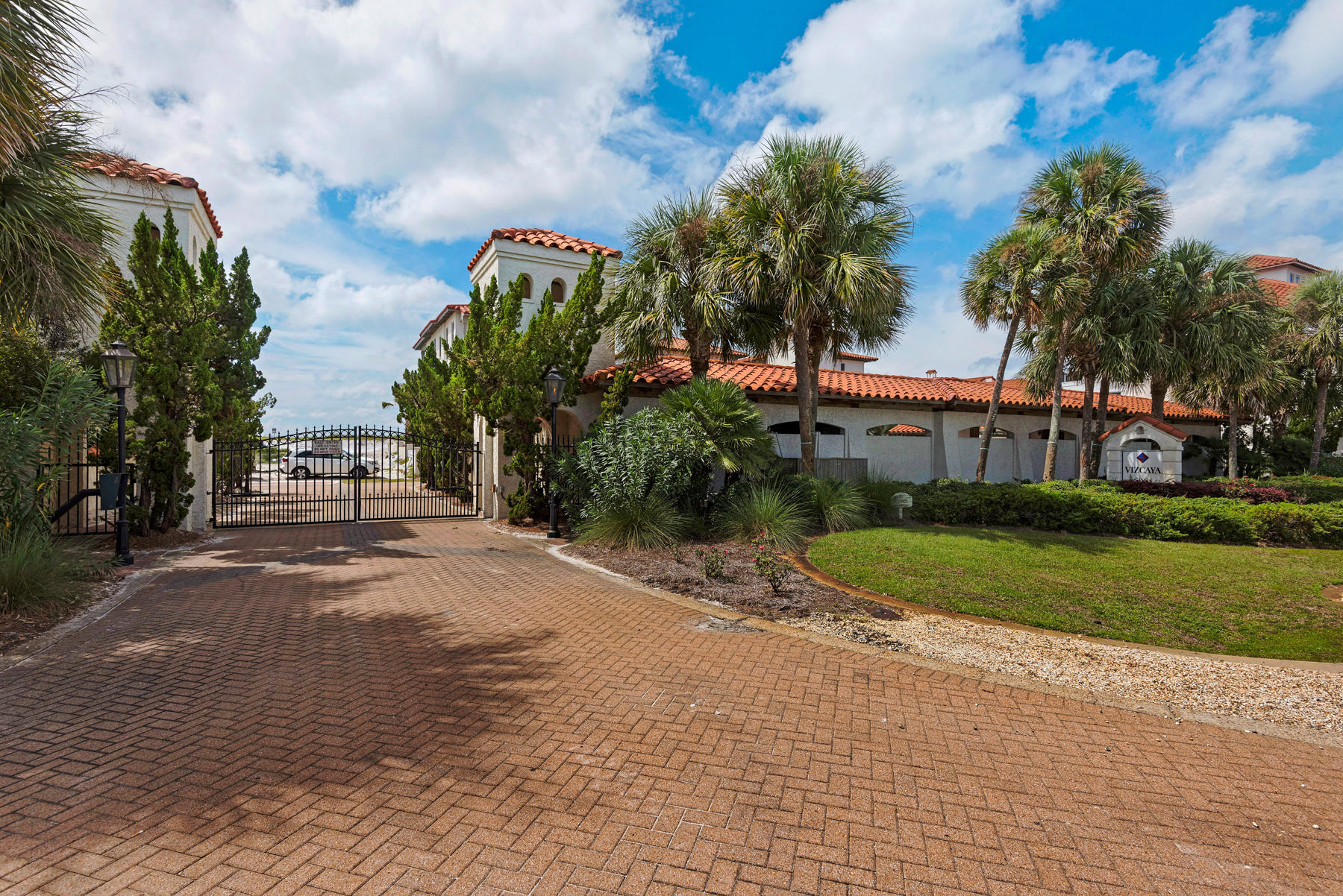 VIZCAYA AT DUNE ALLEN - Residential