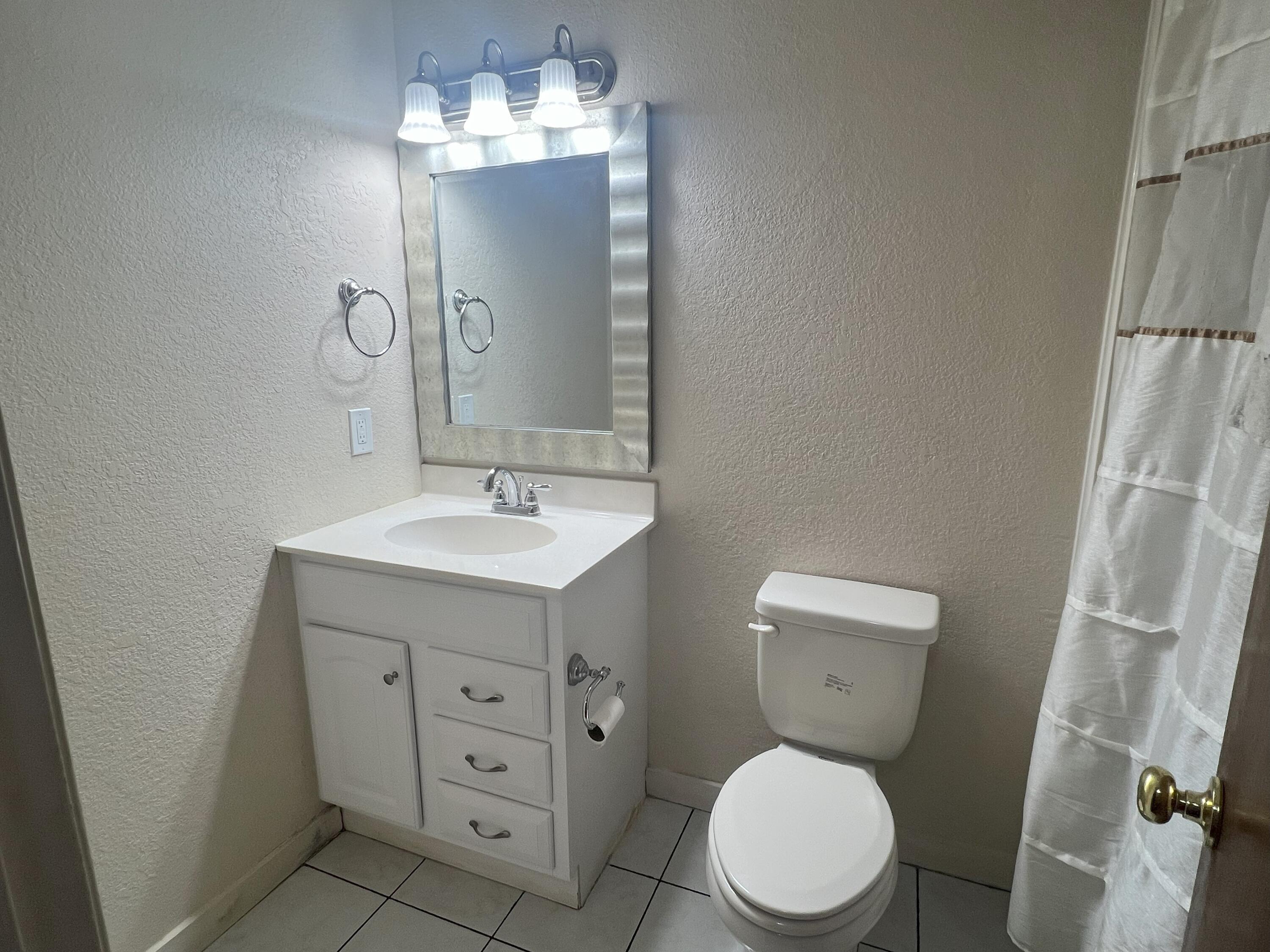 SHERWOOD FOREST - Residential Lease