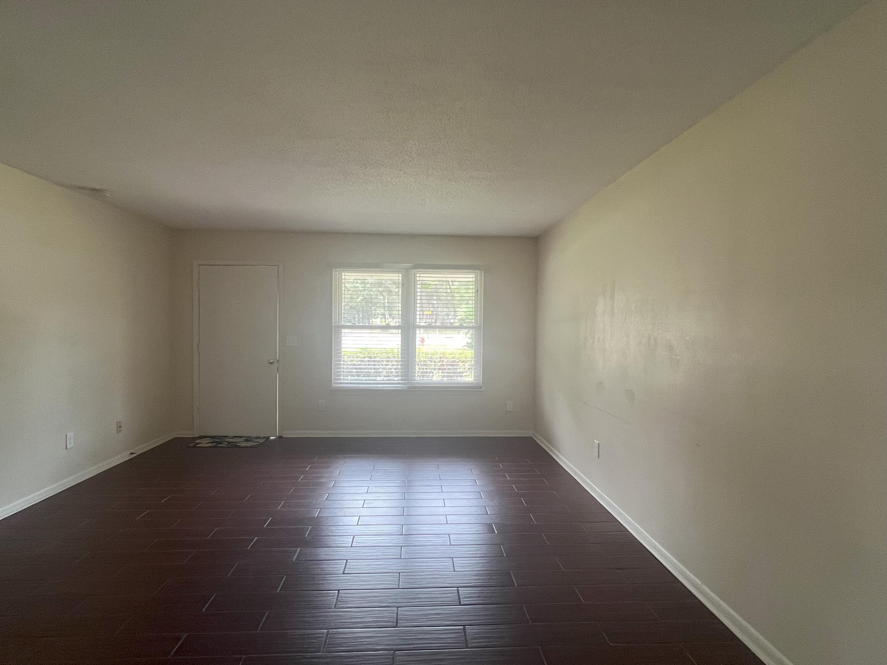 SHERWOOD FOREST - Residential Lease