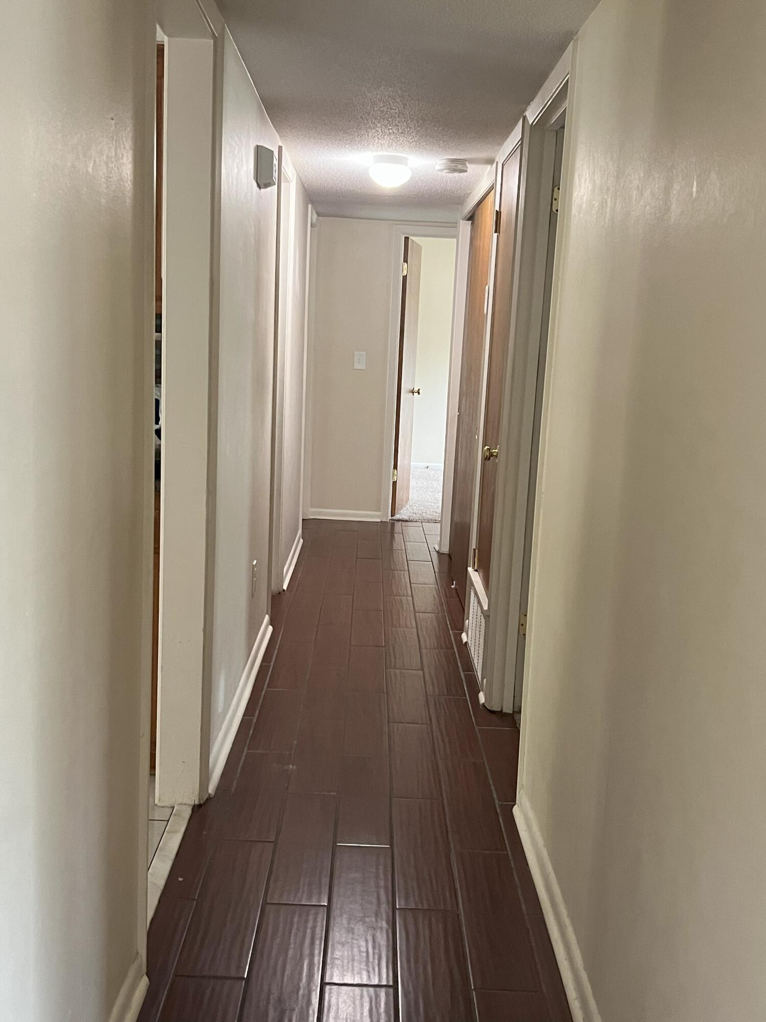 SHERWOOD FOREST - Residential Lease