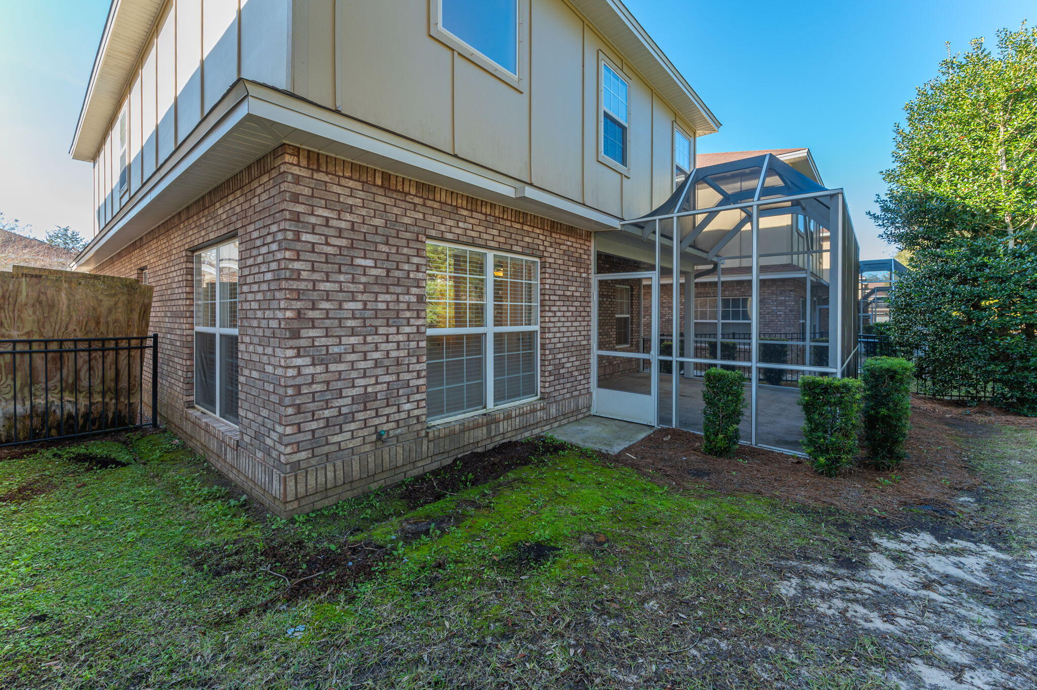 Traditions at Walton Oaks - Residential Lease