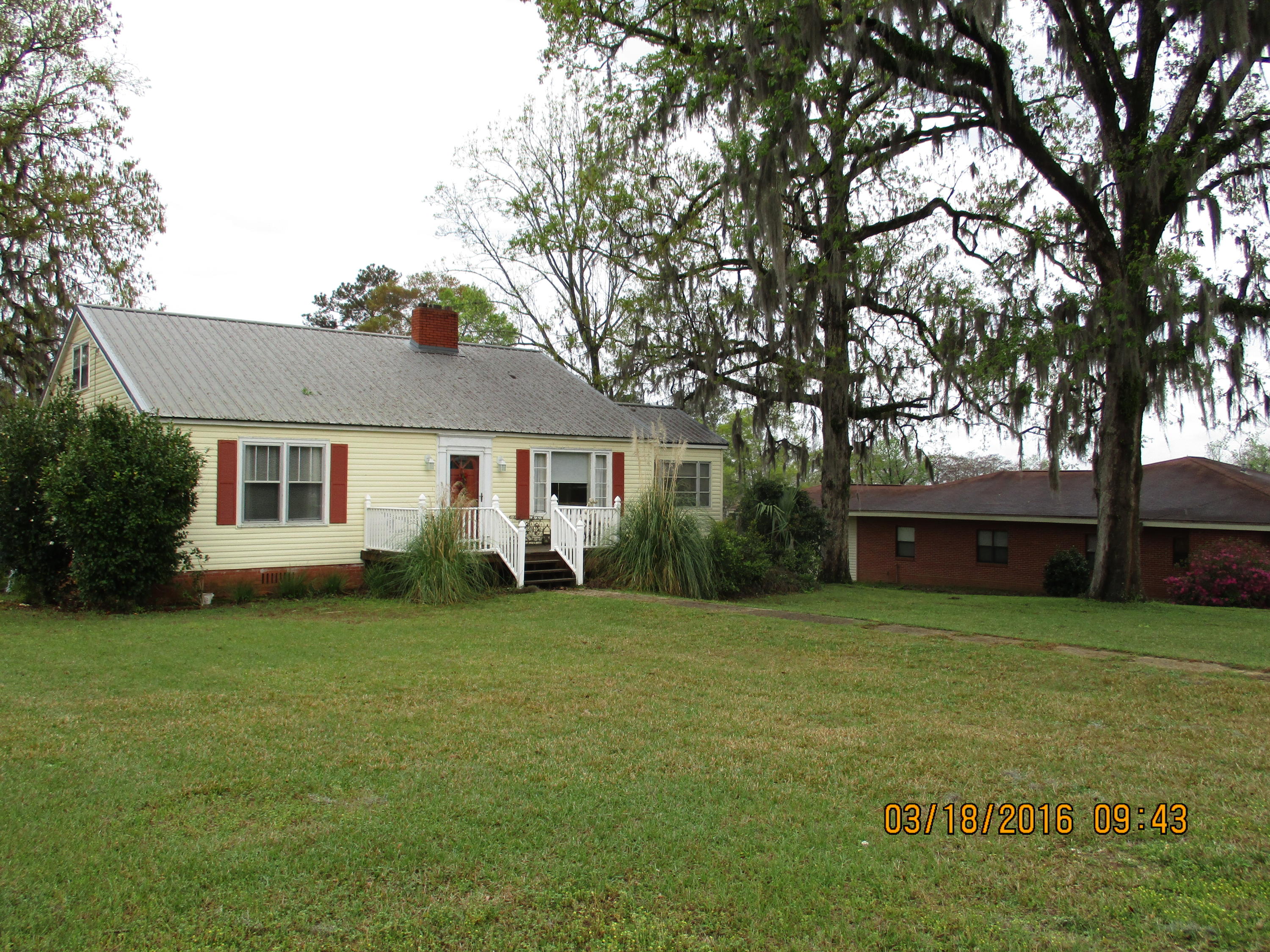 GARRETTS ADD TO CITY OF FLORALA - Residential