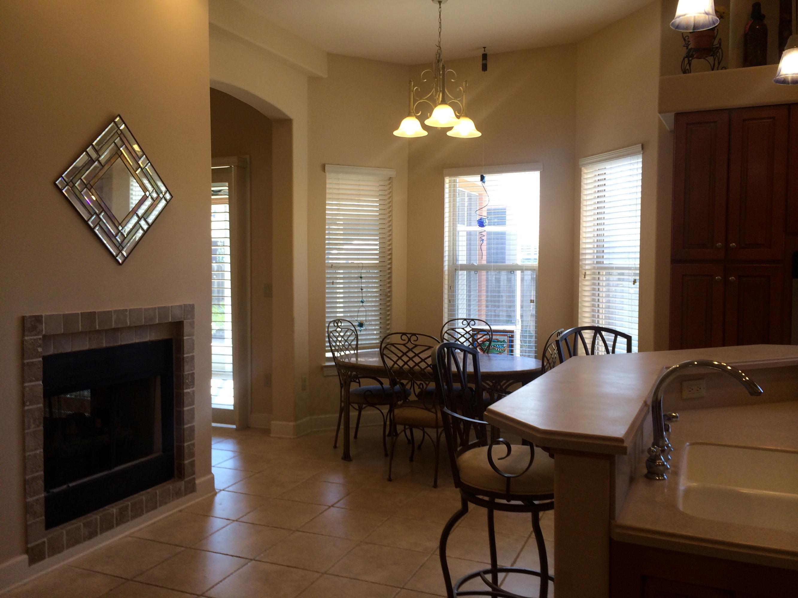 CHARDONNAY ESTATES - Residential