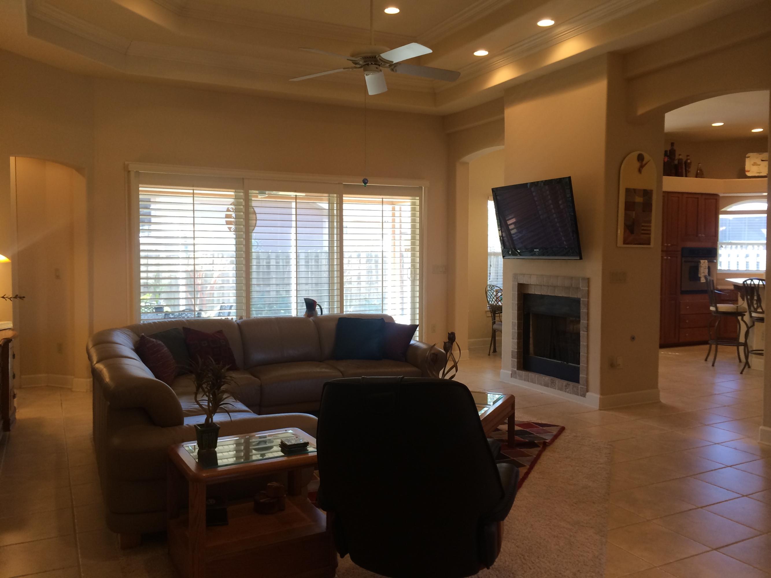 CHARDONNAY ESTATES - Residential