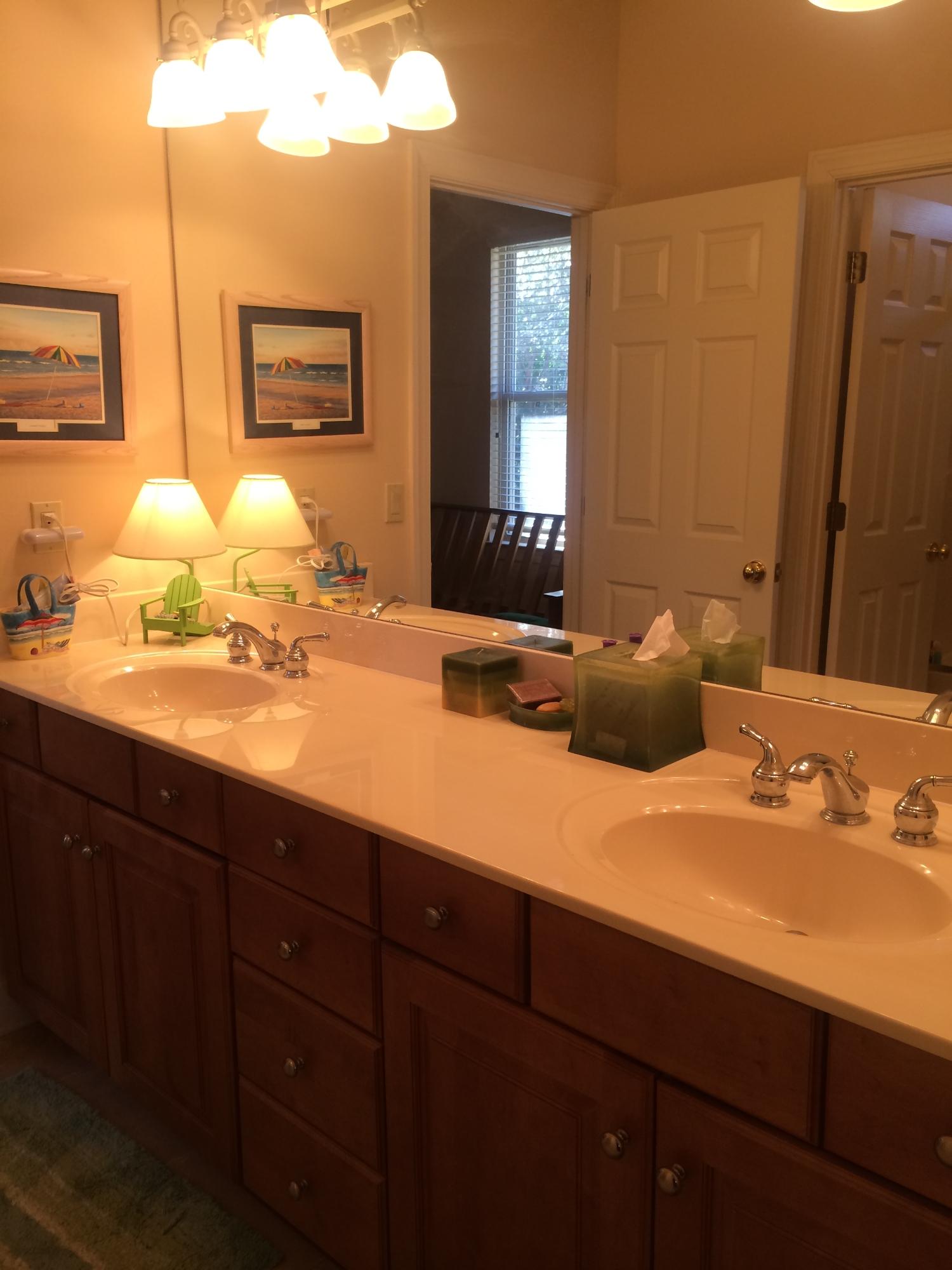 CHARDONNAY ESTATES - Residential