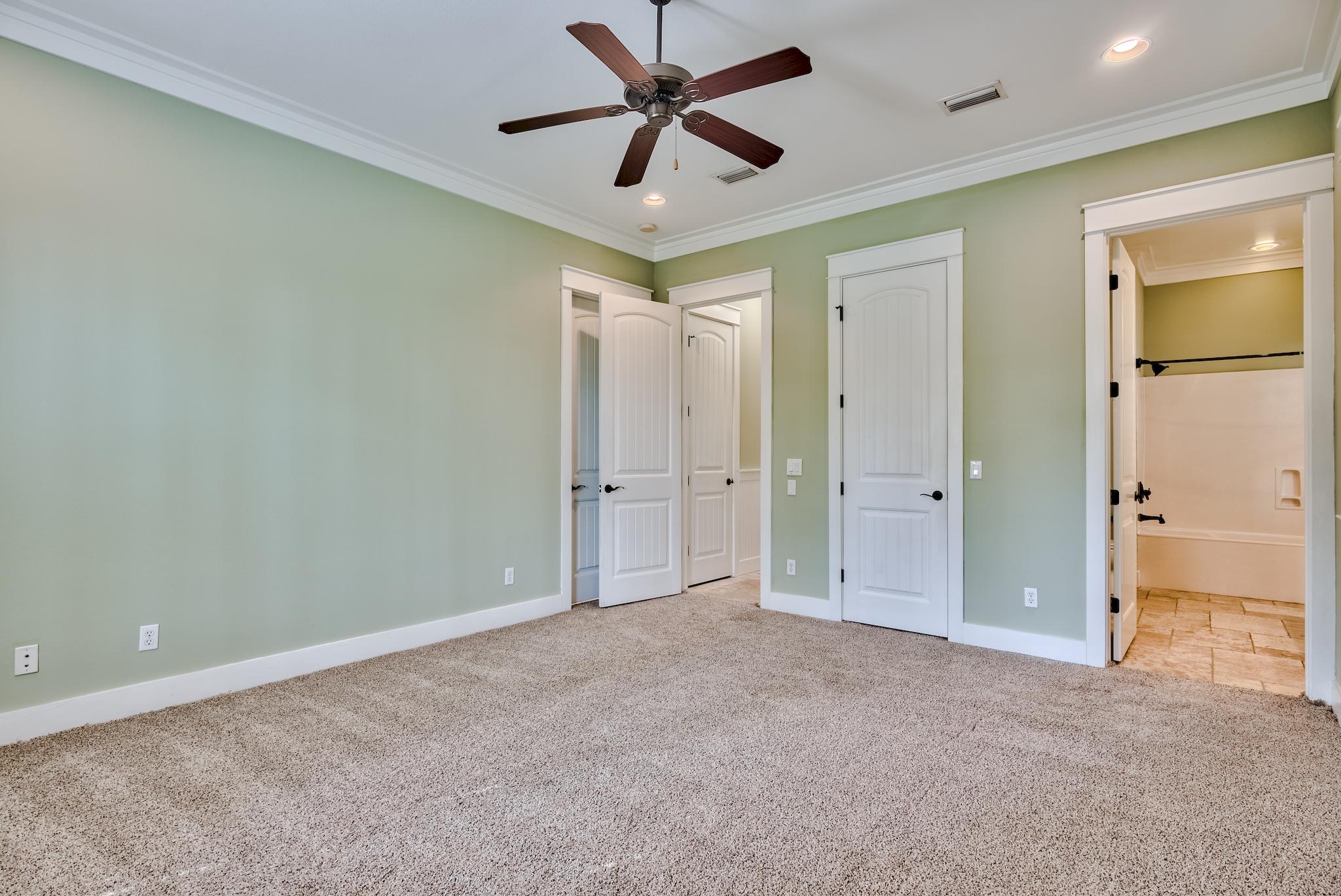HARRISON'S WALK - Residential