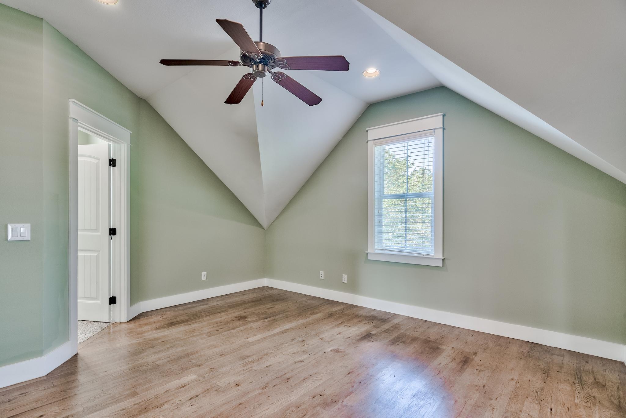 HARRISON'S WALK - Residential