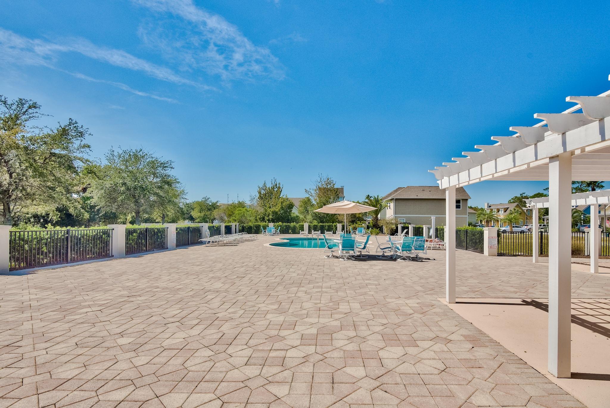 HARRISON'S WALK - Residential