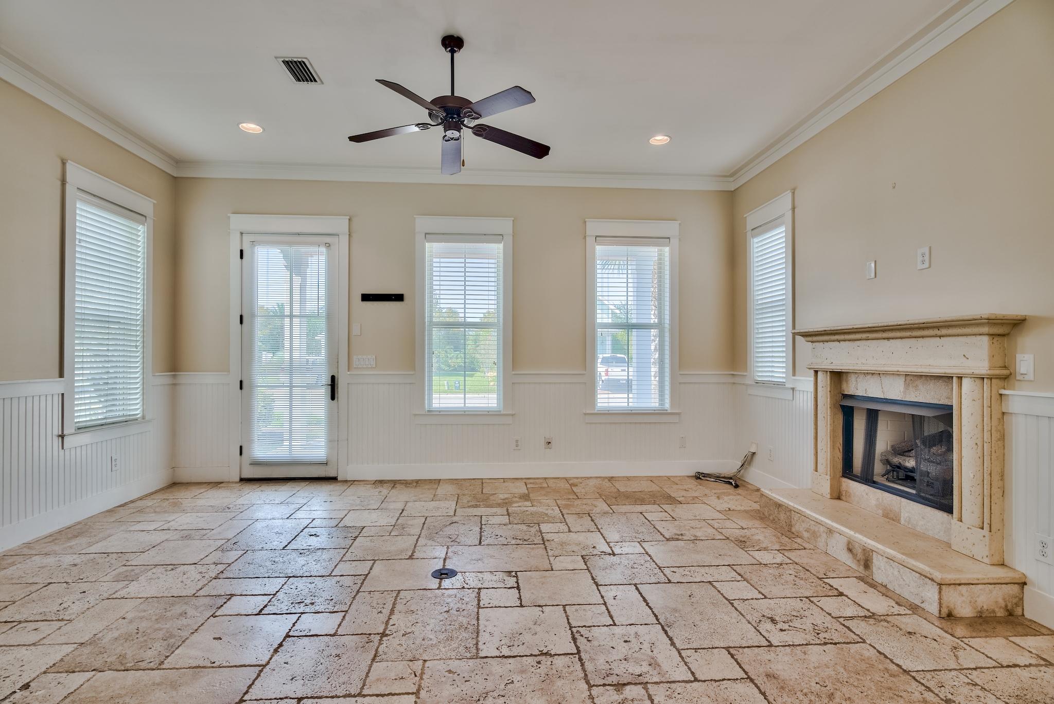 HARRISON'S WALK - Residential