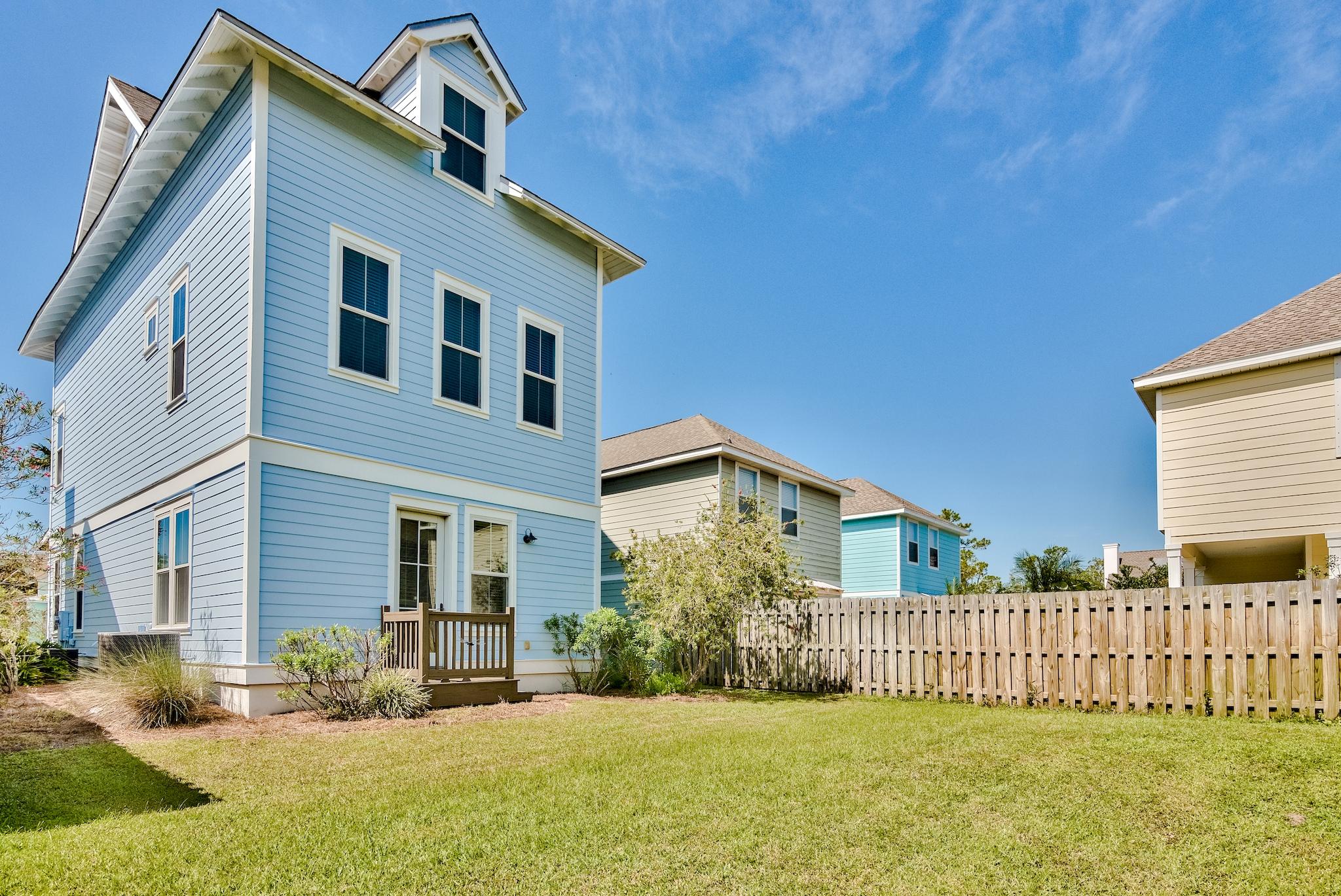 HARRISON'S WALK - Residential