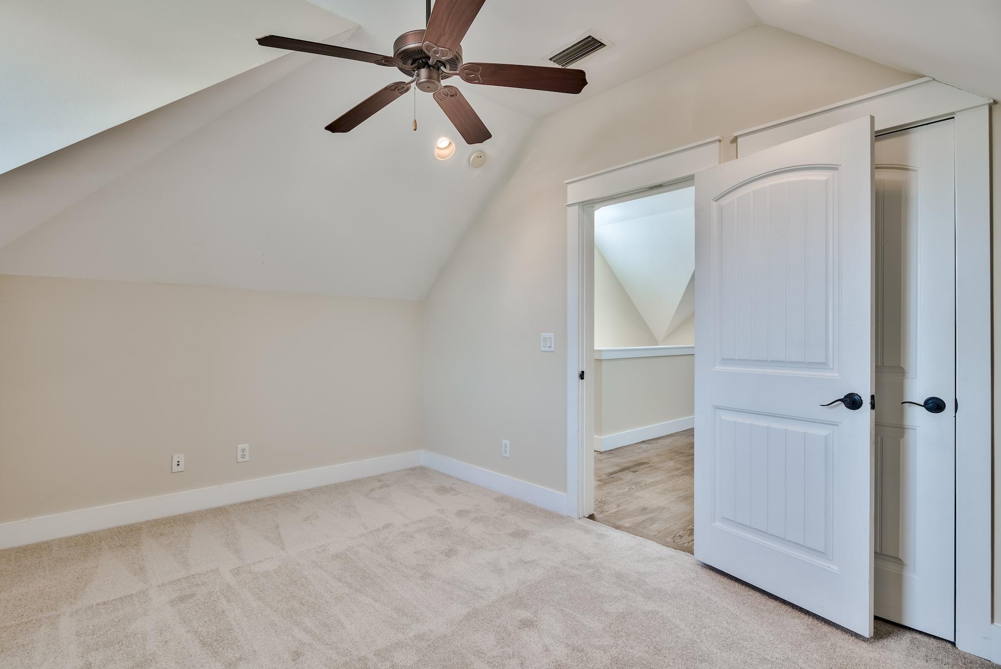 HARRISON'S WALK - Residential