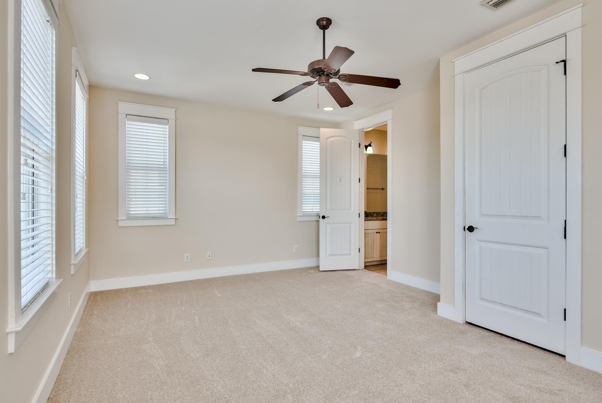 HARRISON'S WALK - Residential