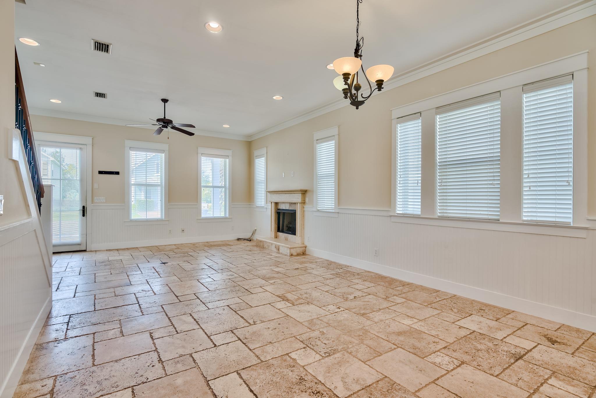 HARRISON'S WALK - Residential