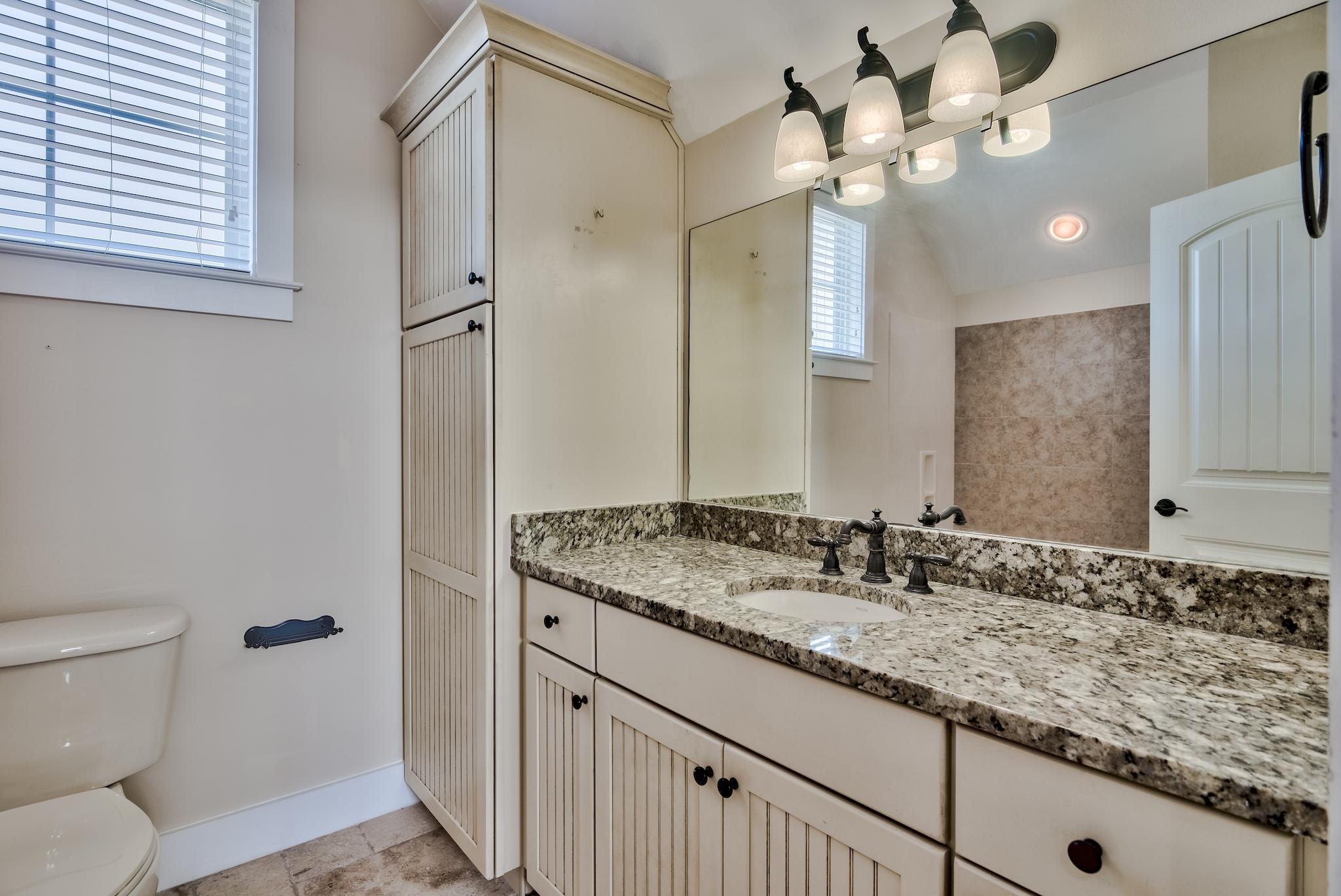 HARRISON'S WALK - Residential