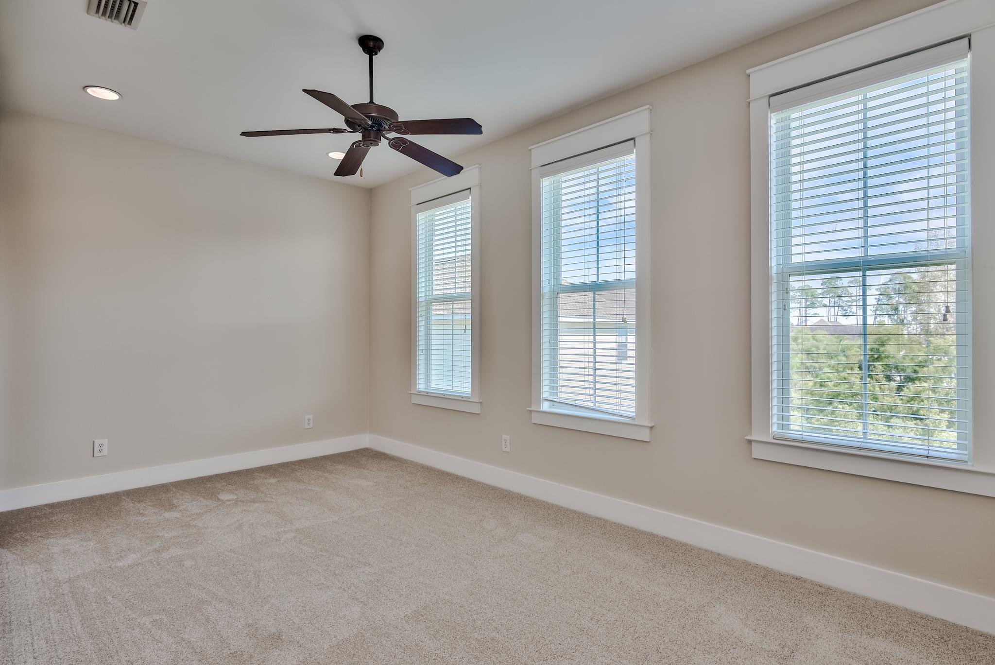 HARRISON'S WALK - Residential